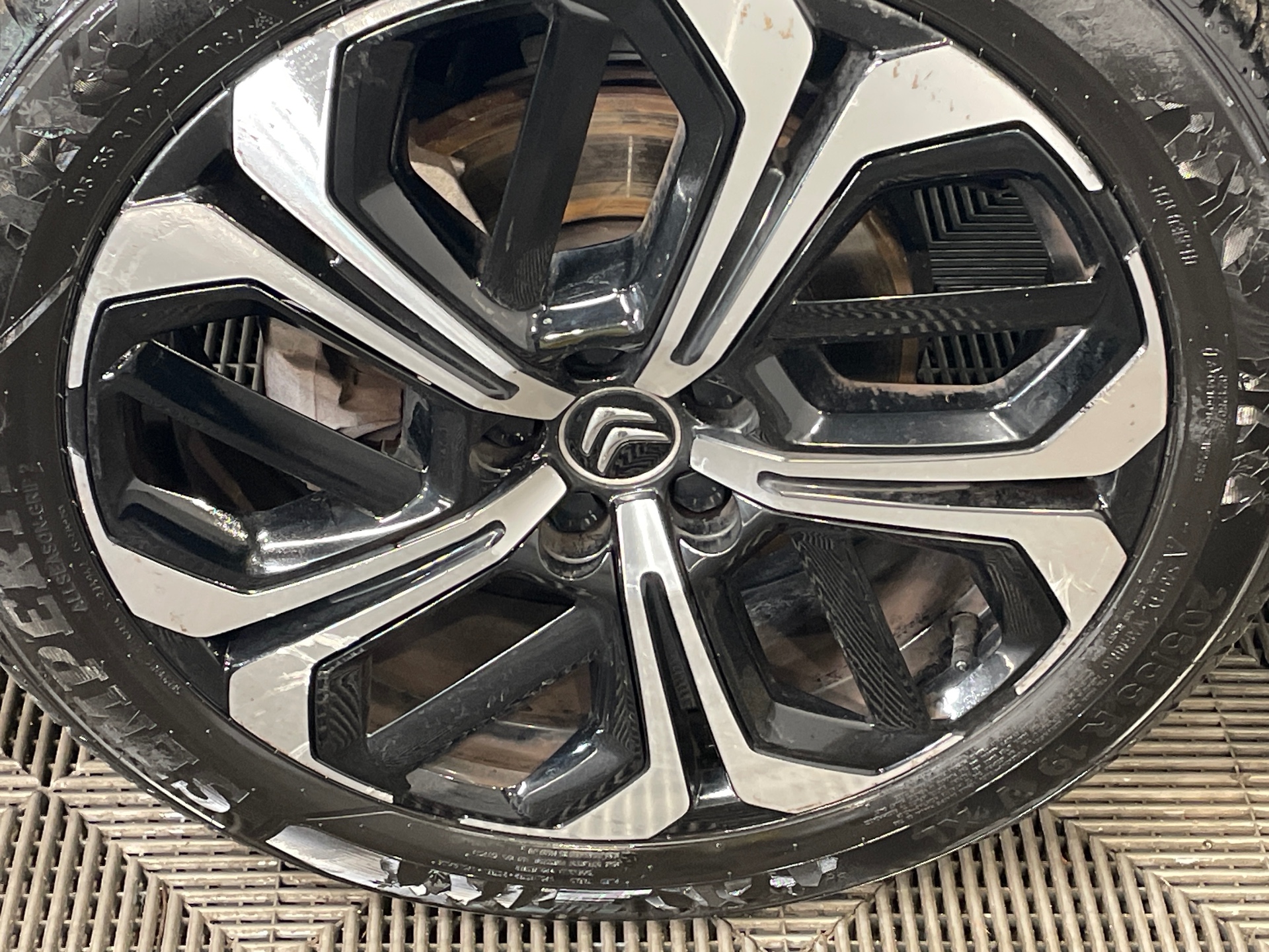 CITROEN C5 X PureTech 130 EAT8 Plus — expertise