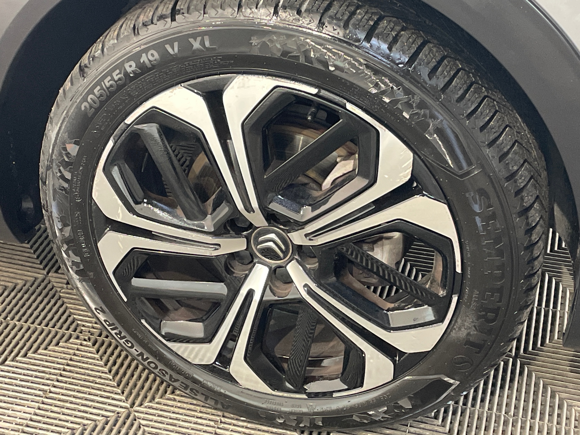 CITROEN C5 X PureTech 130 EAT8 Plus — expertise