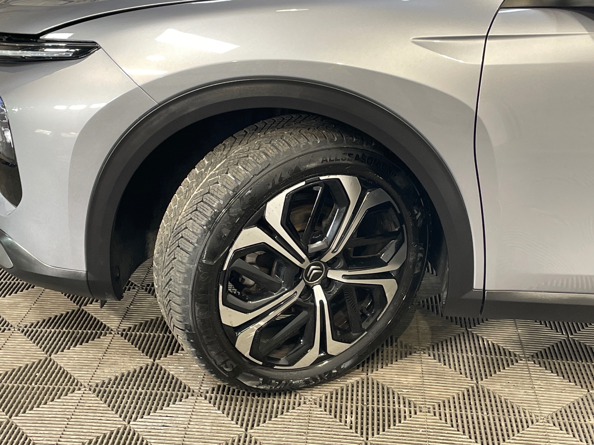 CITROEN C5 X PureTech 130 EAT8 Plus — expertise