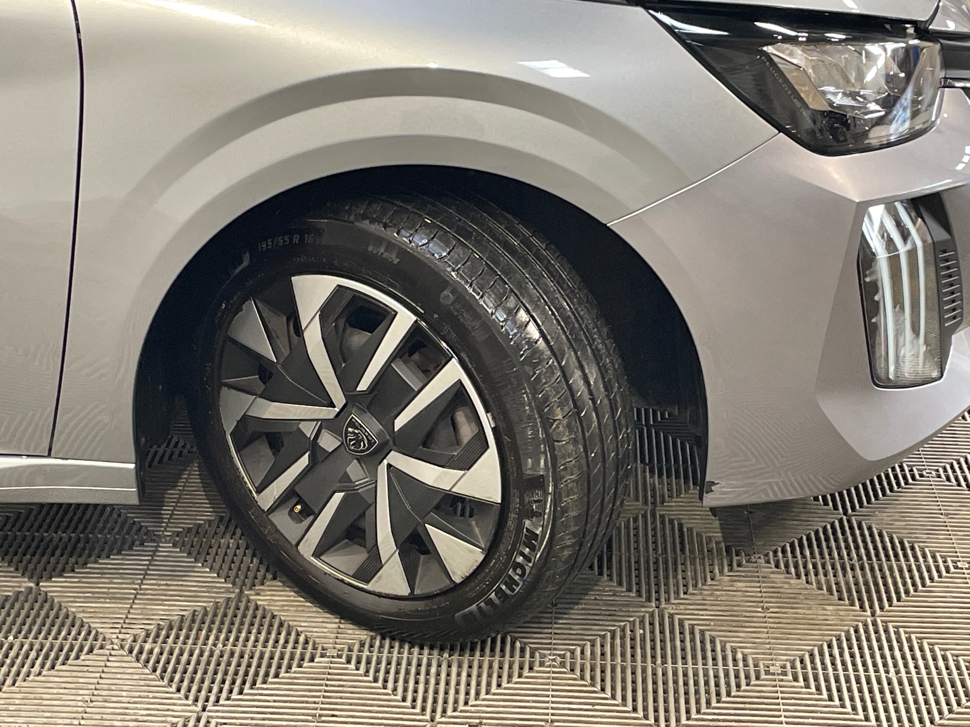 PEUGEOT 208 100 S&S BVM6 Style — expertise