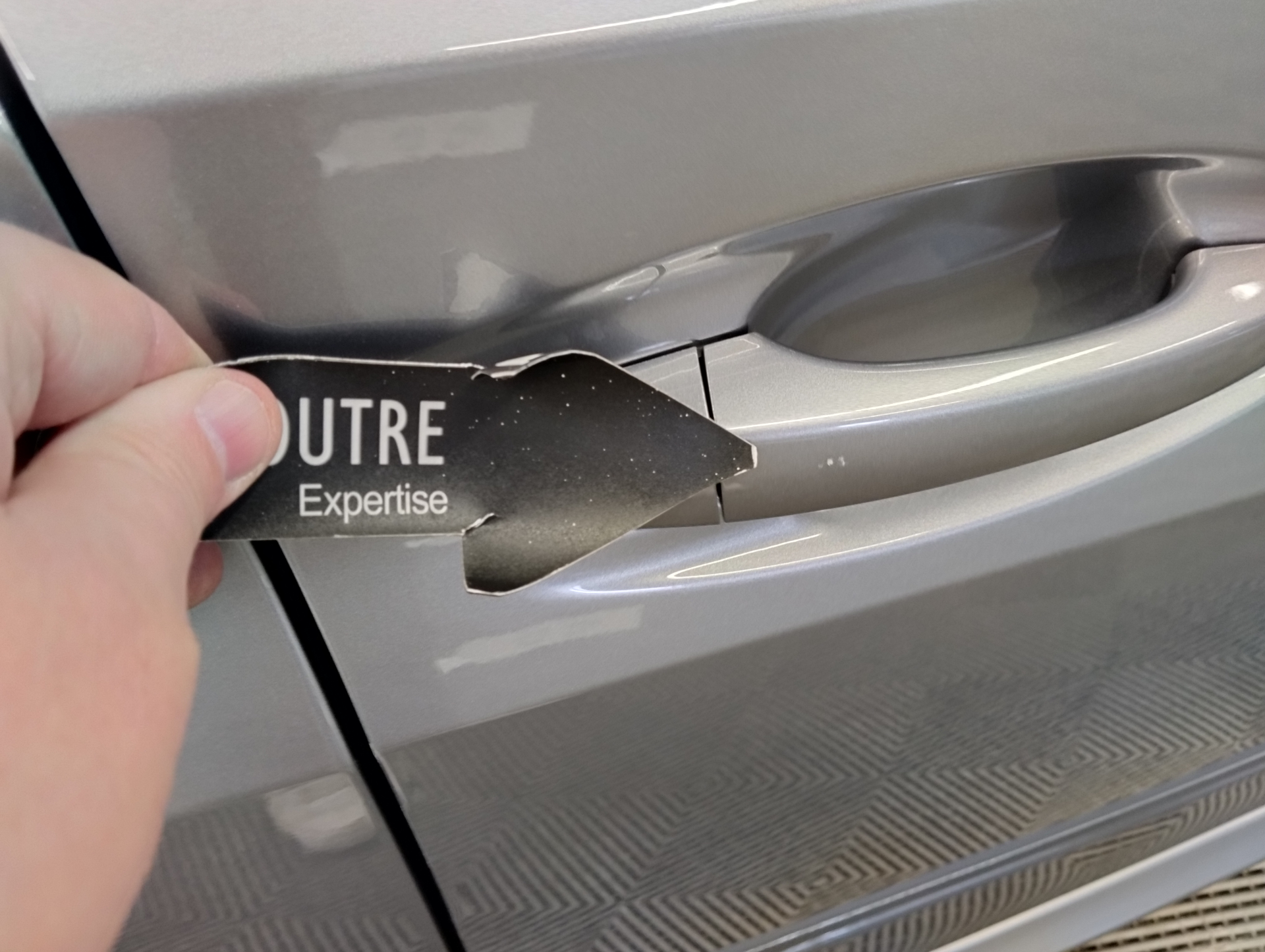 PEUGEOT 208 100 CV ALLURE — expertise