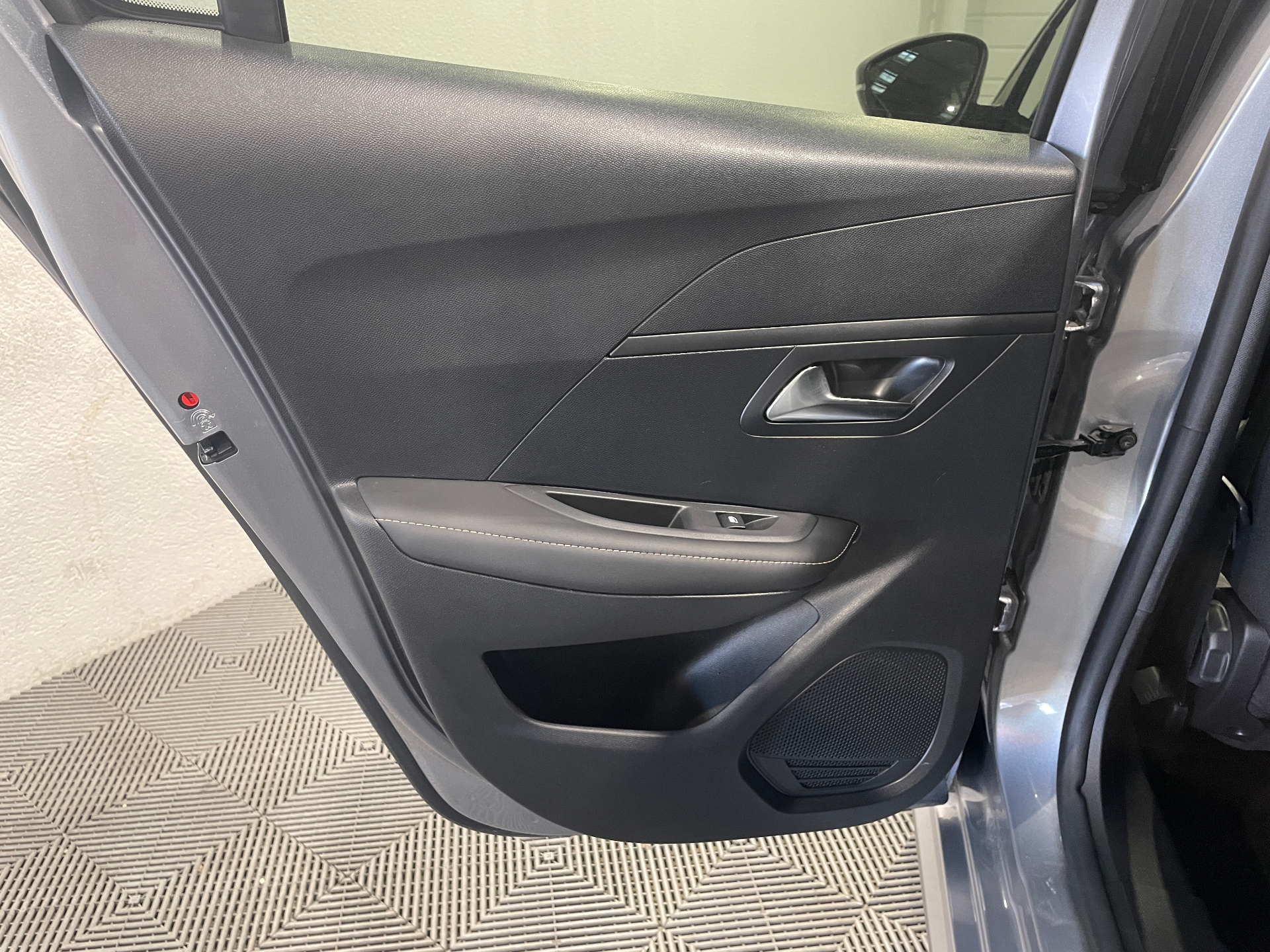 PEUGEOT 208 1.2 puretech 100 S&S BVM6 Allure - 5P