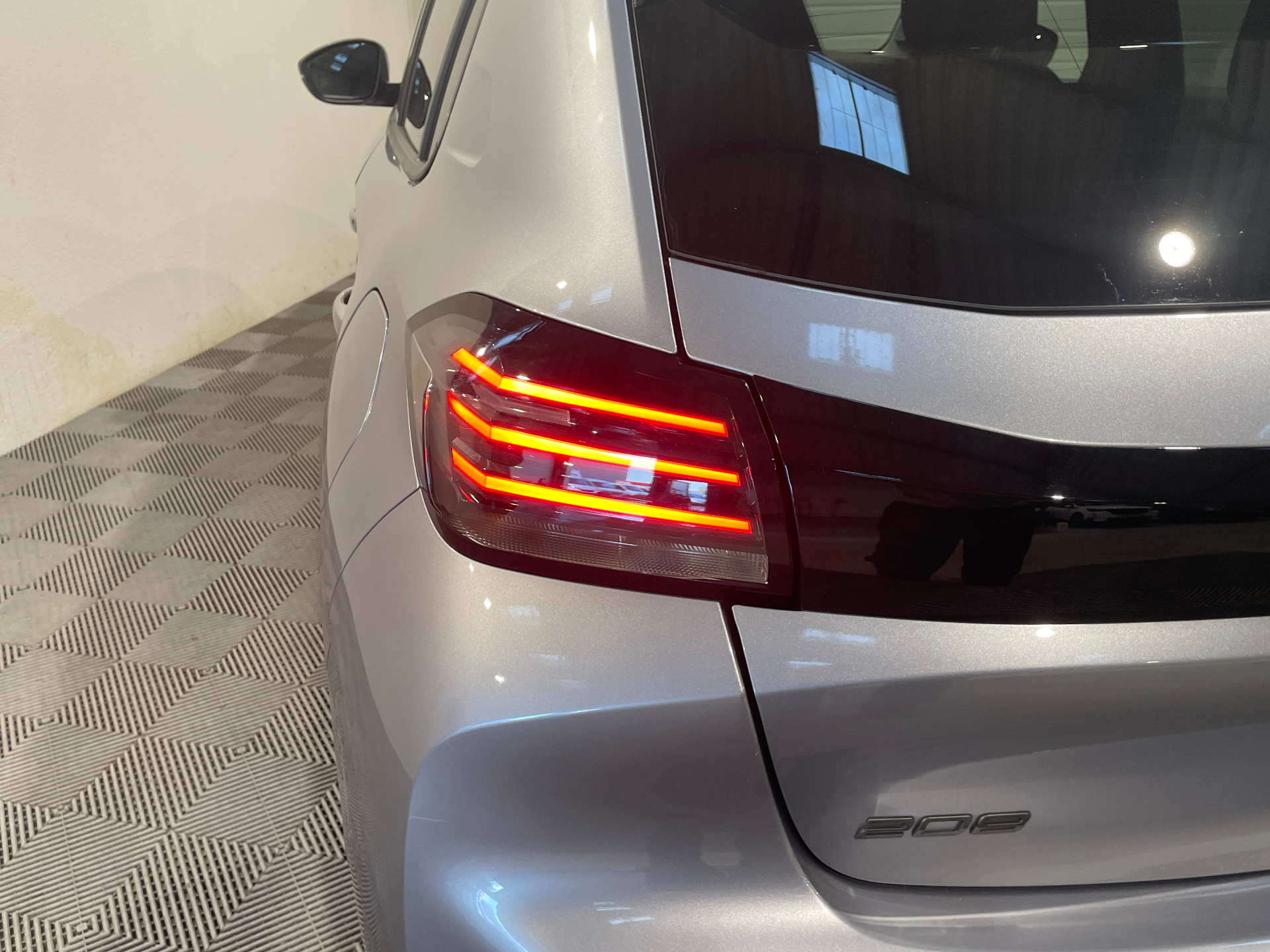 PEUGEOT 208 1.2 puretech 100 S&S BVM6 Allure - 5P