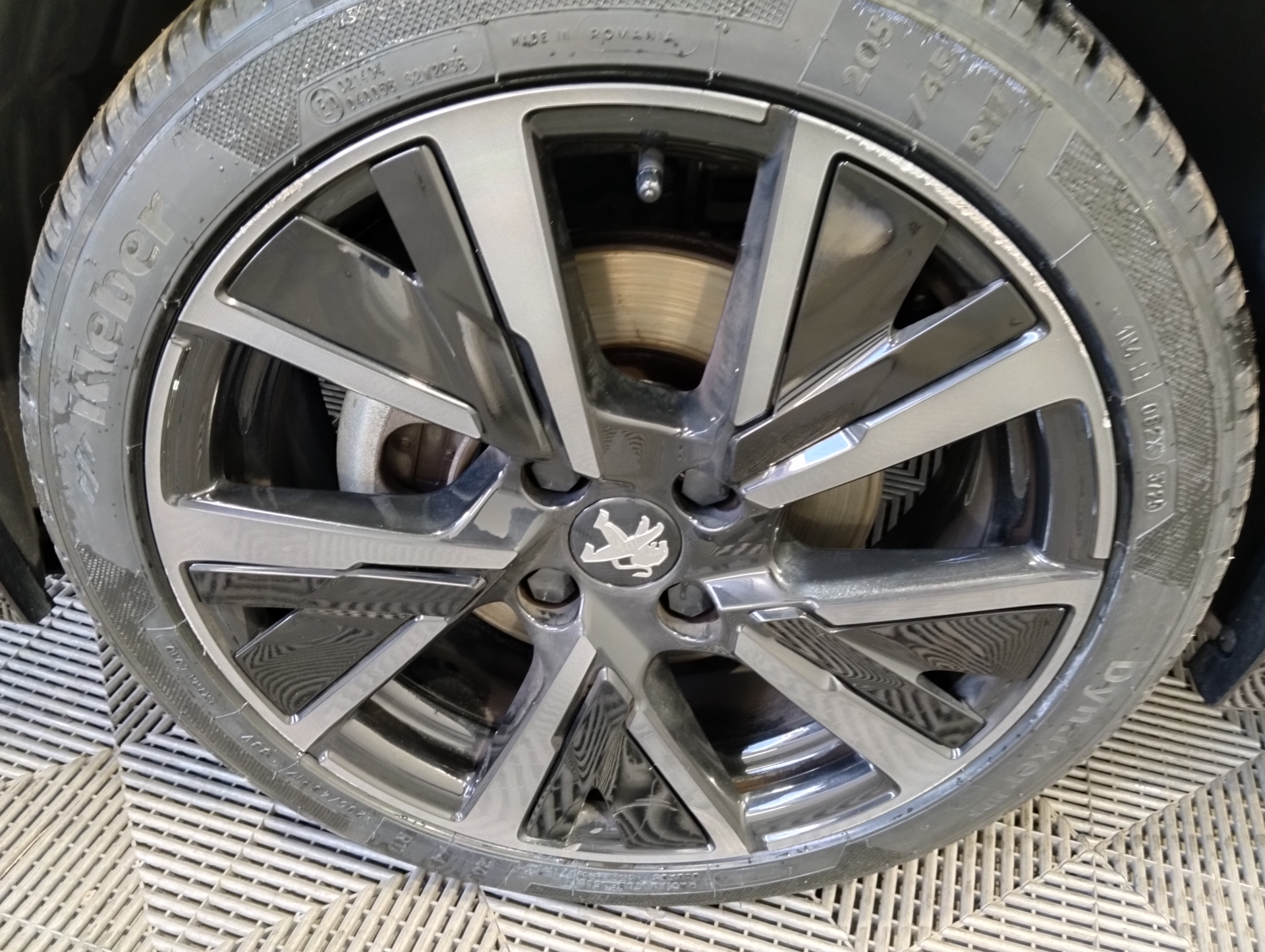 PEUGEOT 208 GT PURETECH 100 S&S BVM6 — expertise