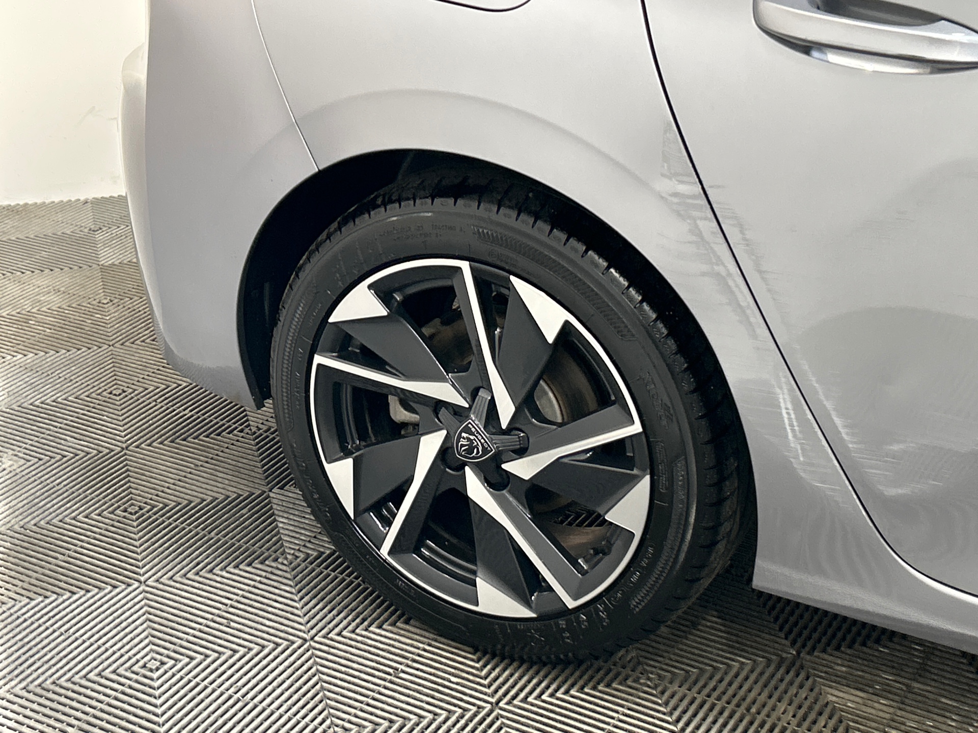 PEUGEOT 308 PureTech 130ch S&S BVM6 Allure Pack — expertise