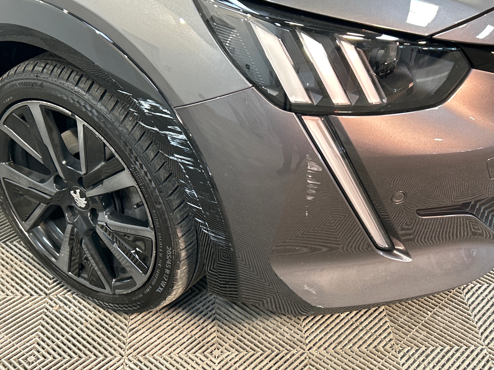 PEUGEOT 208 PureTech 100 S&S EAT8 GT — expertise