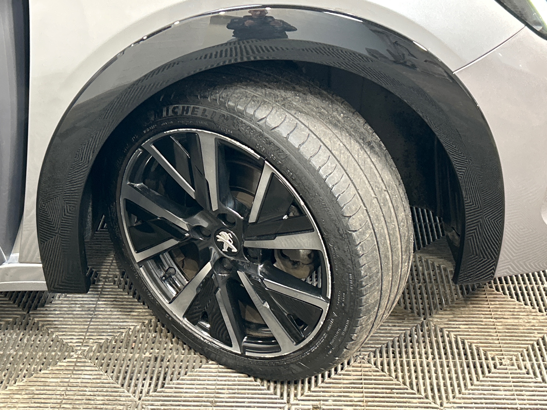 PEUGEOT 208 PureTech 100 S&S BVM6 GT — expertise