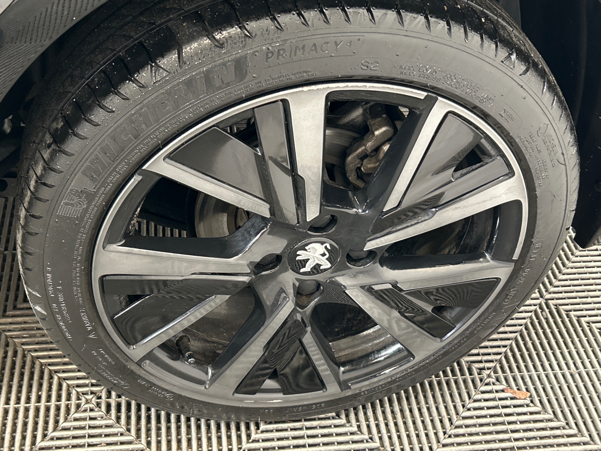 PEUGEOT 208 PureTech 100 S&S BVM6 GT — expertise