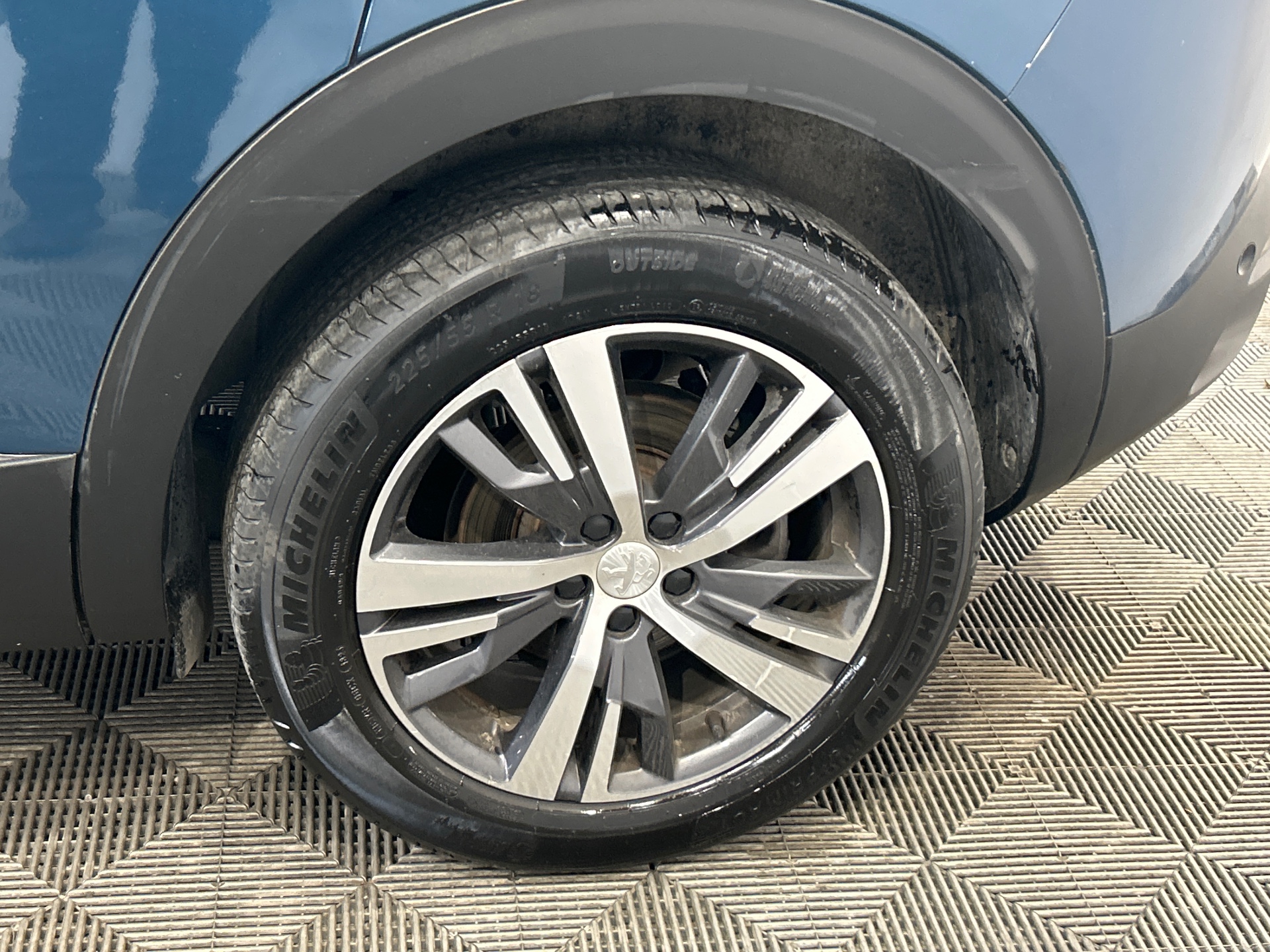 PEUGEOT 3008 ALLURE PACK PTECH 130 S&S BVM6 — expertise