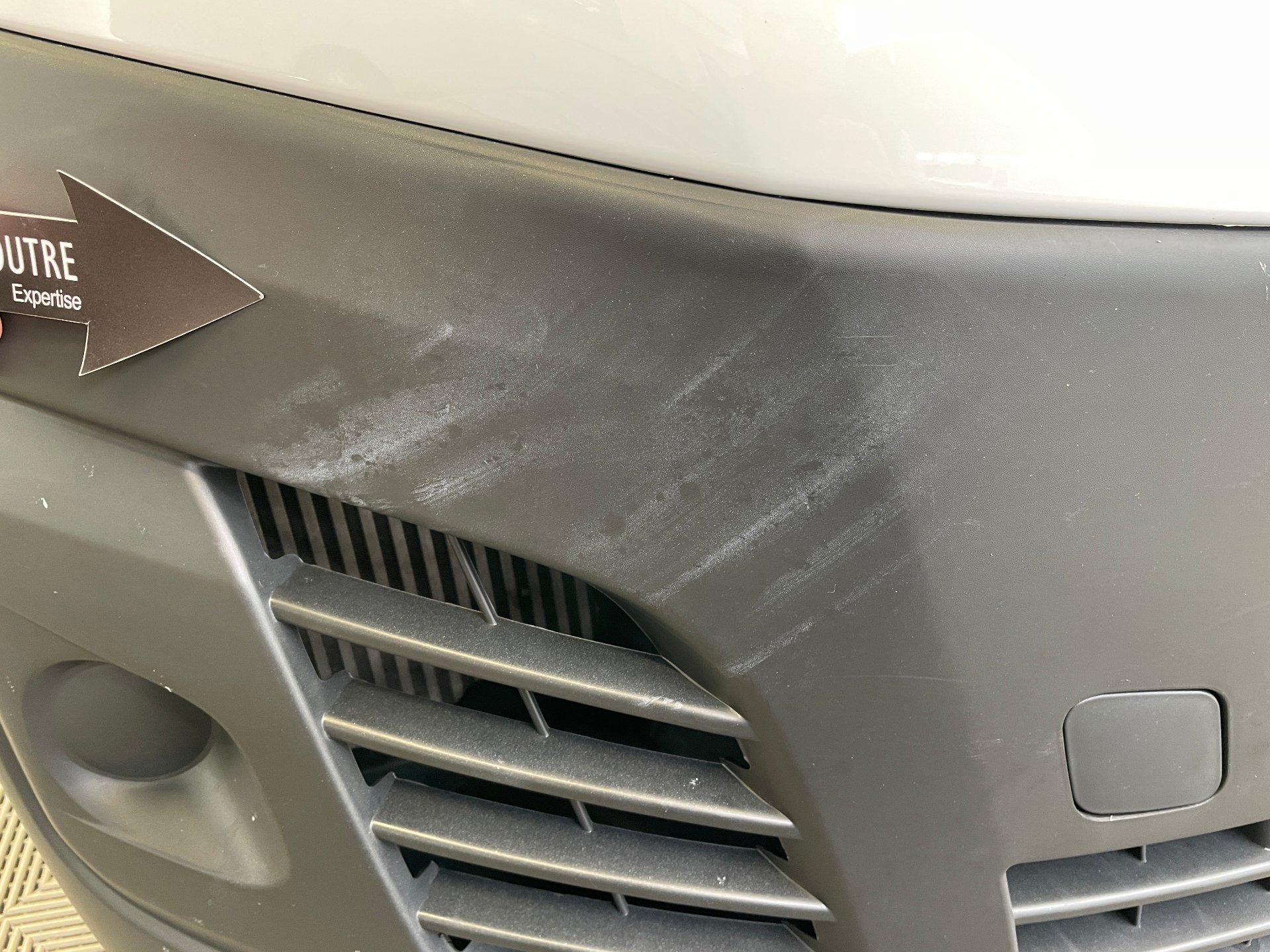 PEUGEOT EXPERT FOURGON FGN M DIESEL 120 CH MANUELLE — expertise