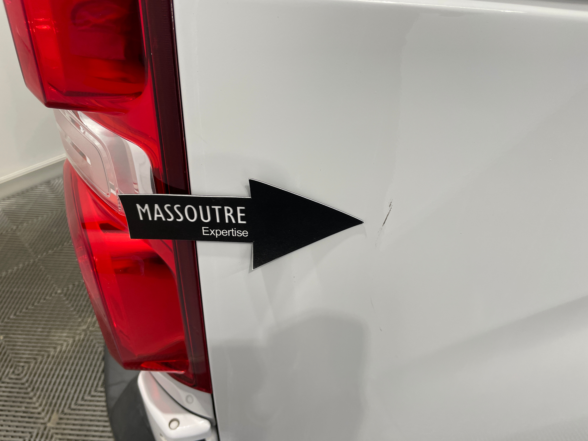 PEUGEOT EXPERT FOURGON FGN M DIESEL 120 CH MANUELLE — expertise