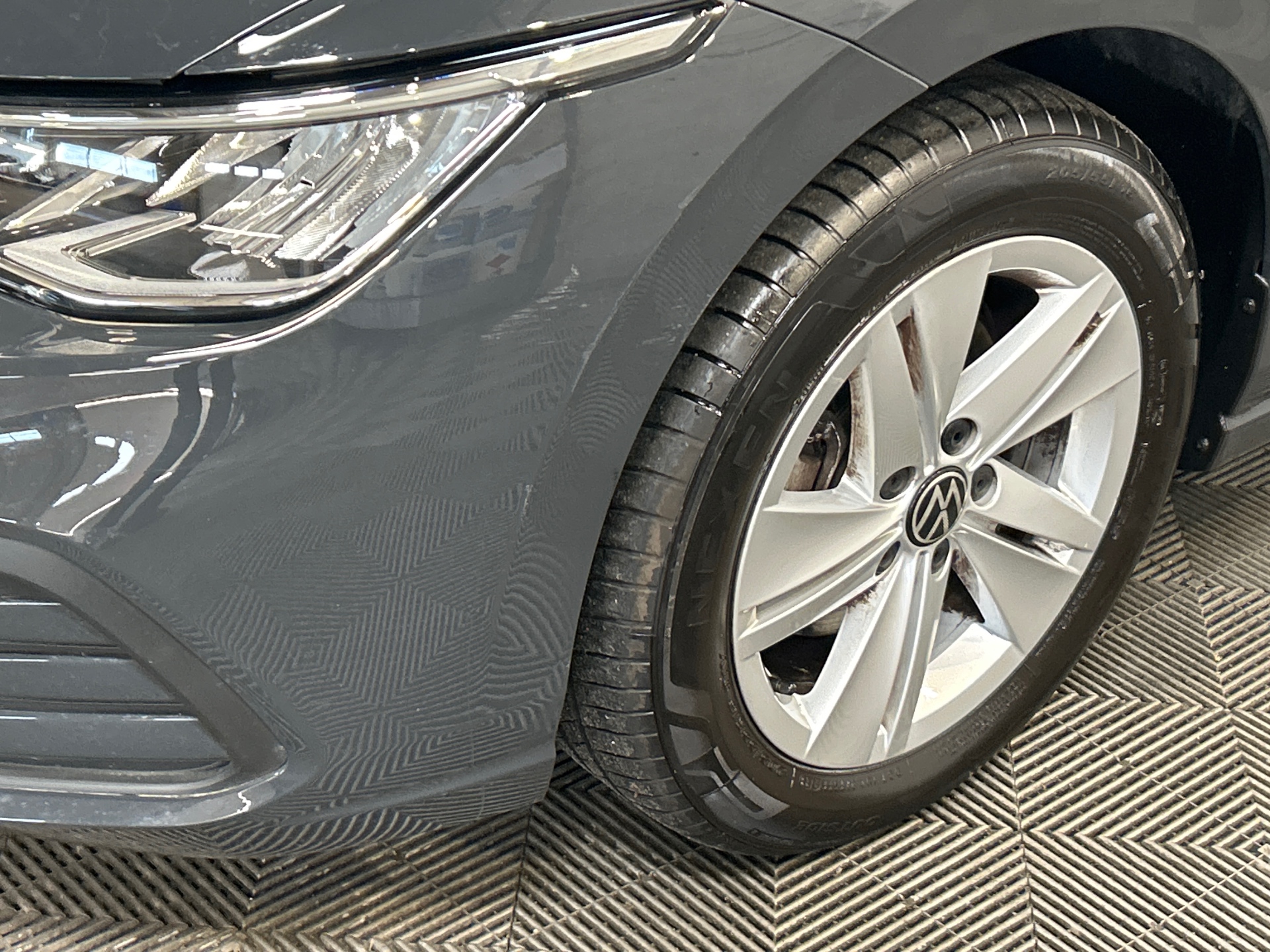 VOLKSWAGEN GOLF 1.0 eTSI OPF 110 DSG7 Life Business — expertise