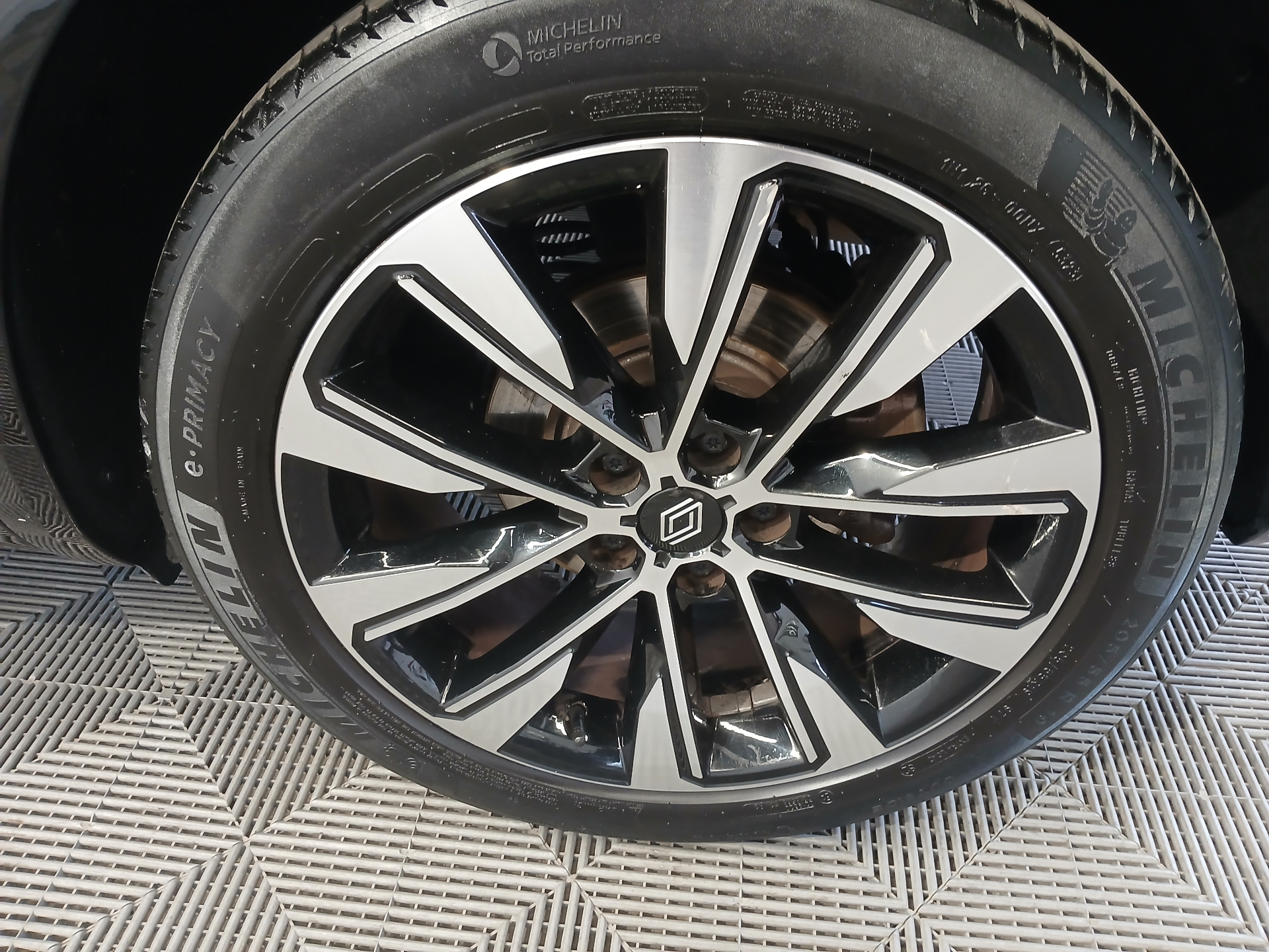 RENAULT AUSTRAL E-Tech hybrid 200 Techno — expertise