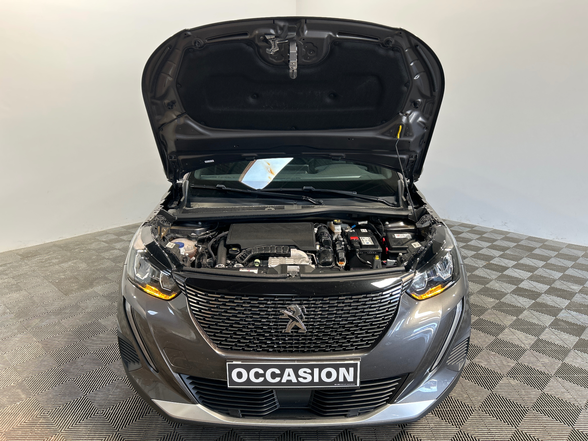 PEUGEOT 2008 ALLURE PACK PURETECH 130 S&S BVM6 — expertise