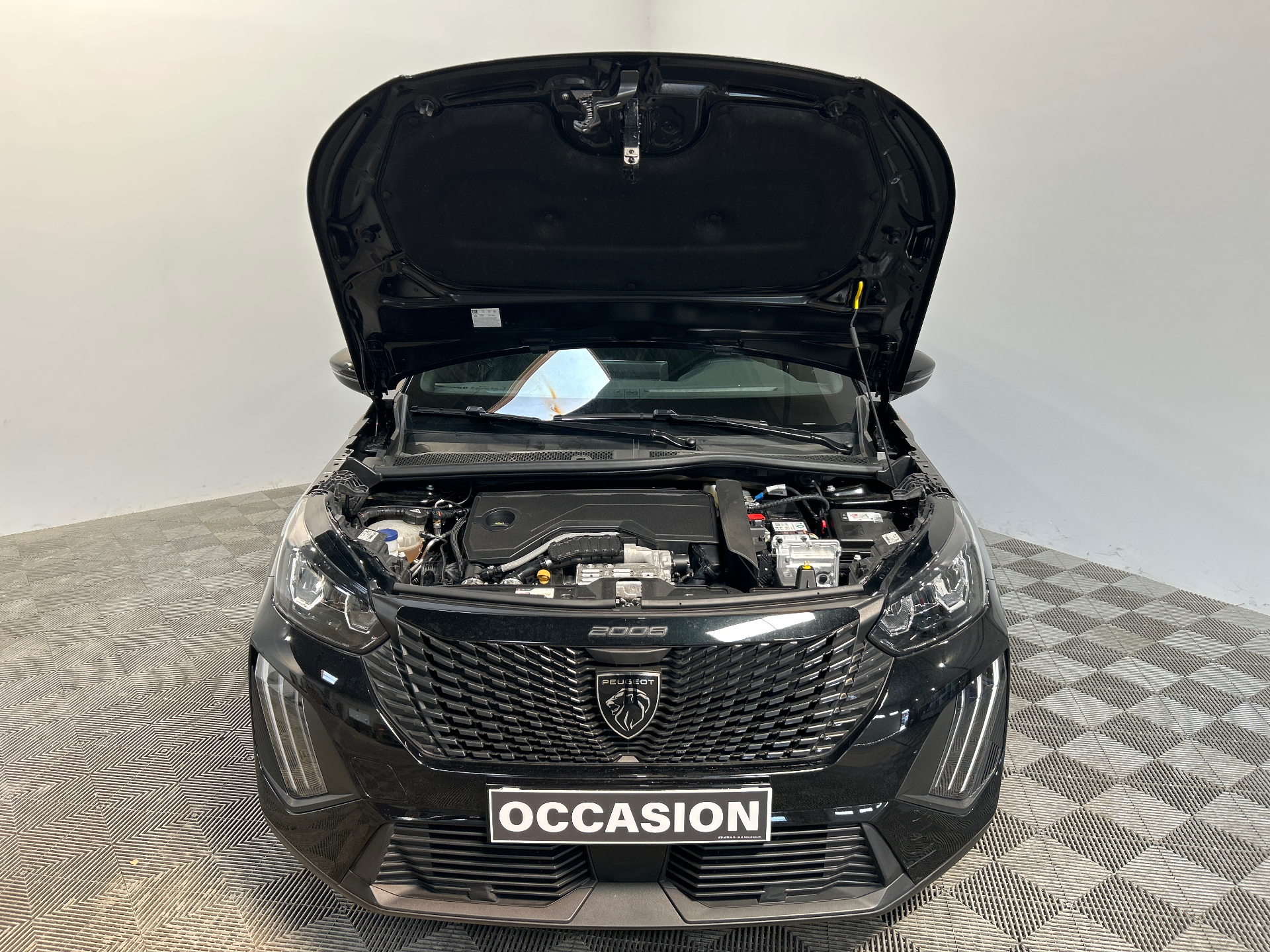 PEUGEOT 2008 Hybrid 145 e-DCS6 Style — expertise