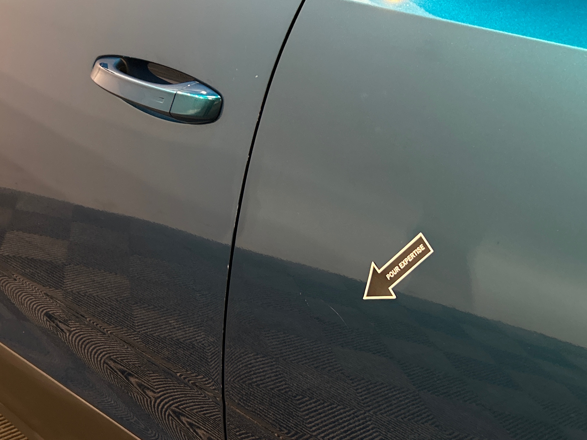 PEUGEOT 5008 Hybrid 145 ch e-DCS6 Allure — expertise