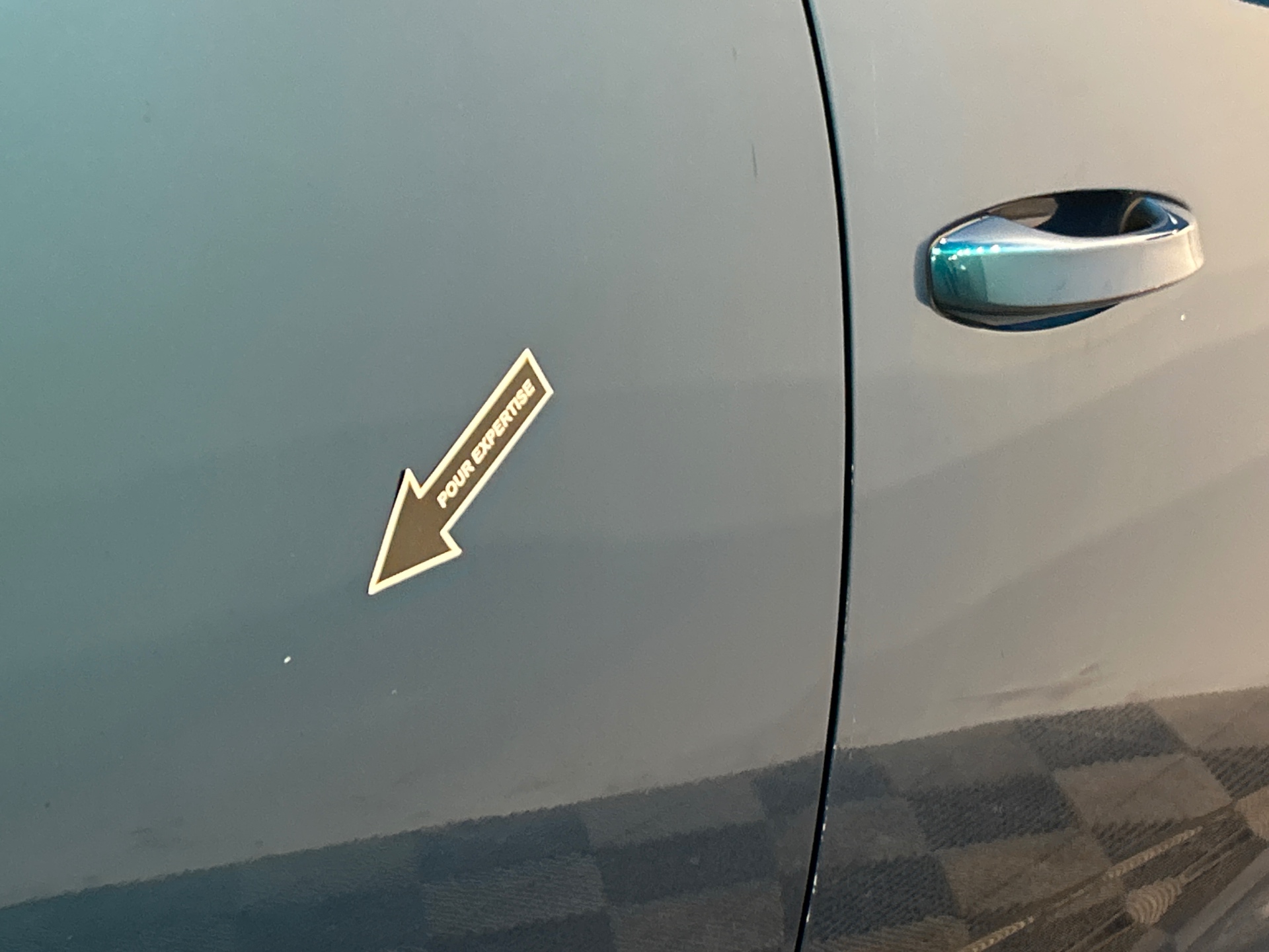 PEUGEOT 5008 Hybrid 145 ch e-DCS6 Allure — expertise