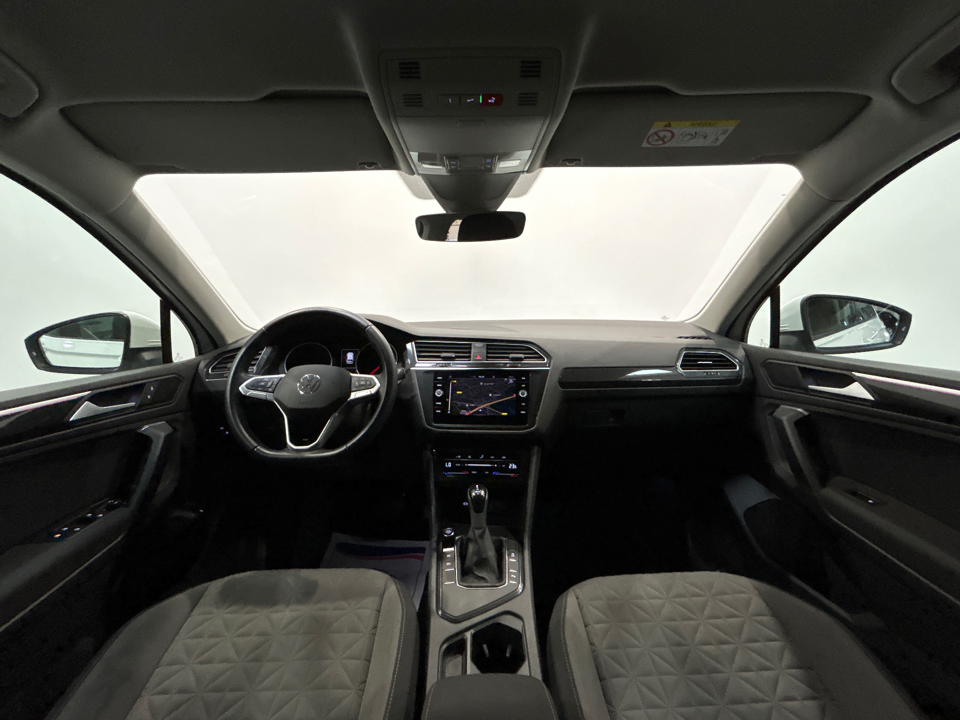 VOLKSWAGEN TIGUAN BUSINESS 1.5 TSI 150 DSG7 Life Business