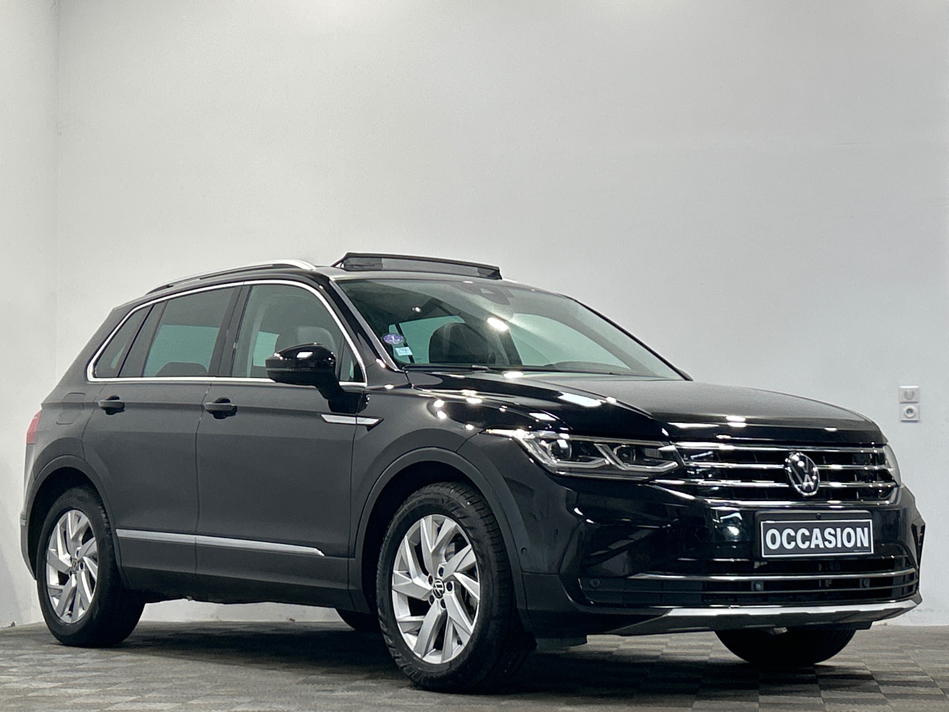 VOLKSWAGEN TIGUAN 1.5 TSI 150ch DSG7 Elegance Exclusive