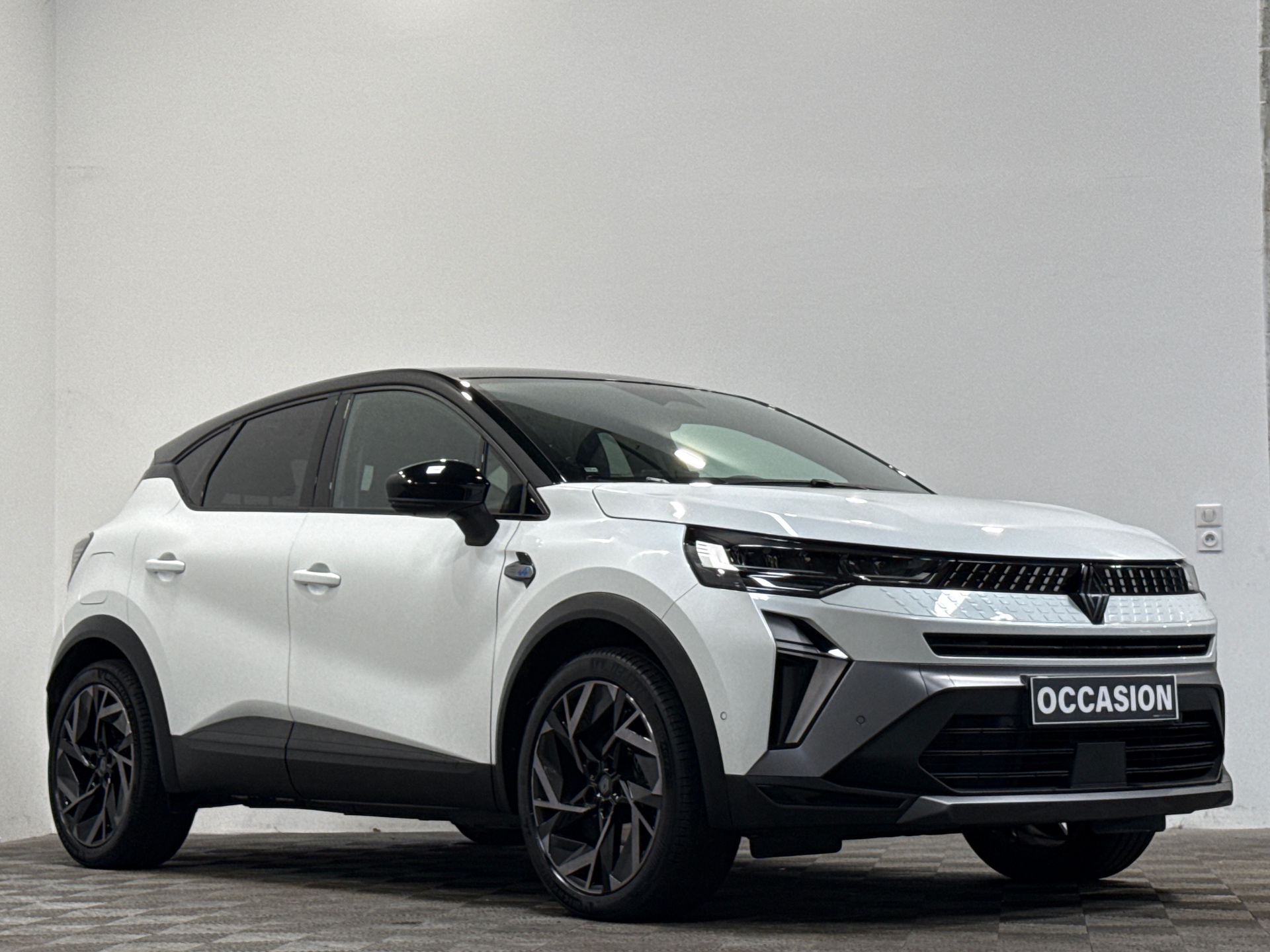 RENAULT CAPTUR E-Tech full hybrid 145 ch esprit Alpine