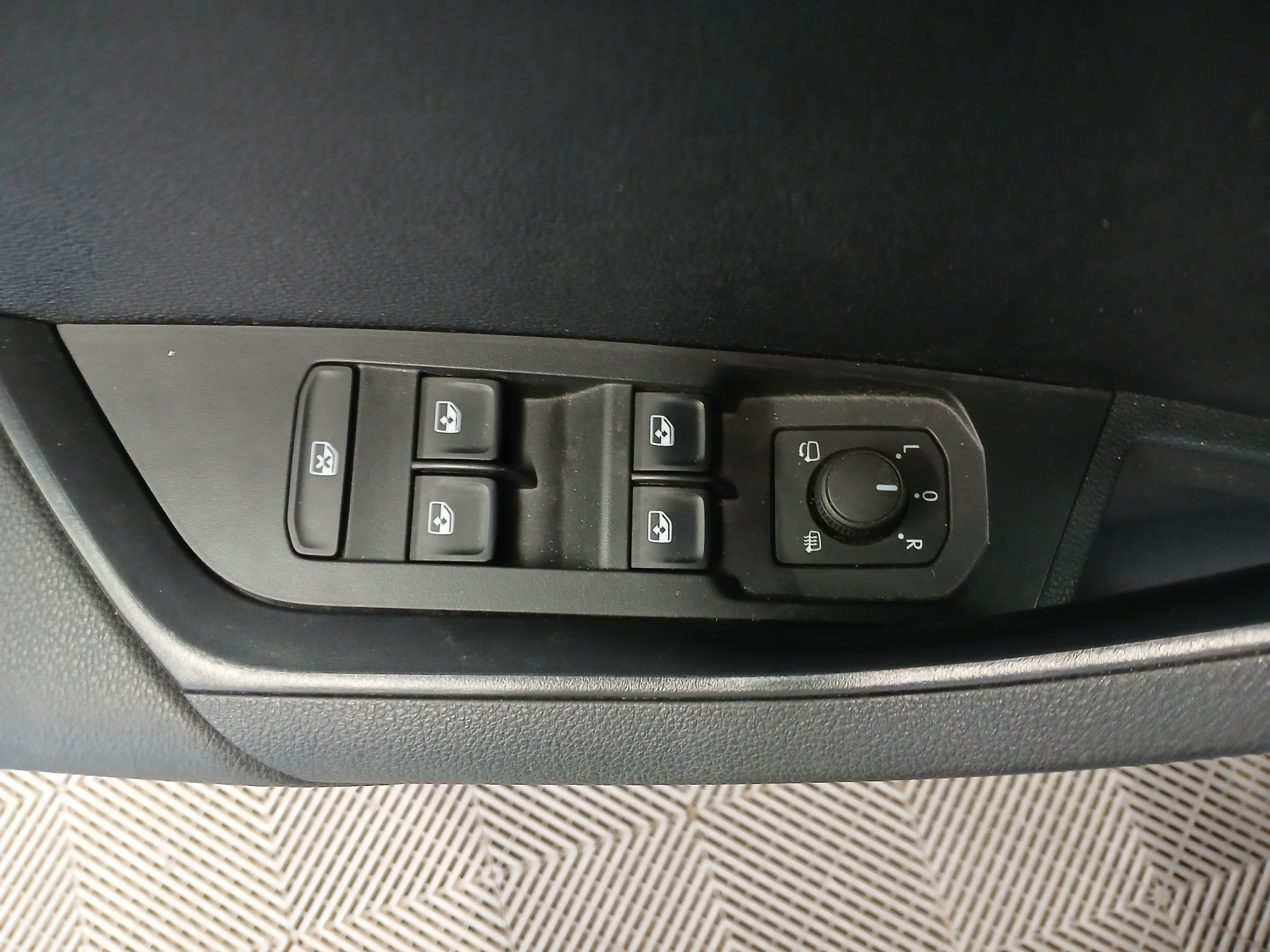 SKODA KAROQ 2.0 TDI 116 ch SCR DSG7 Business