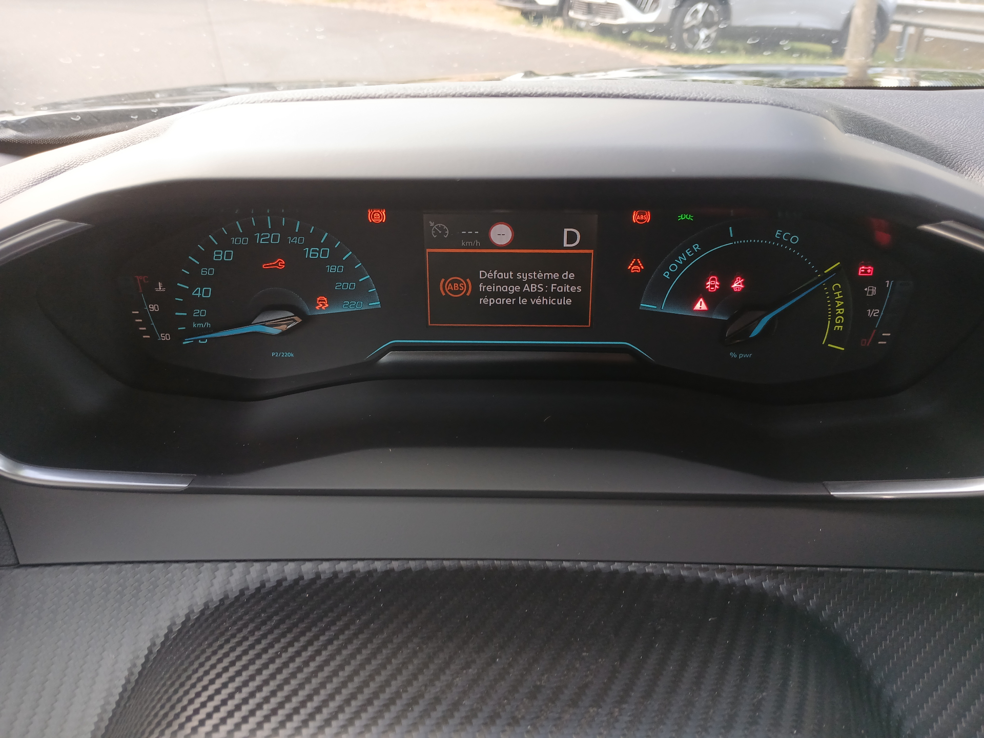 PEUGEOT 2008 Hybrid 145 e-DCS6 Style — expertise