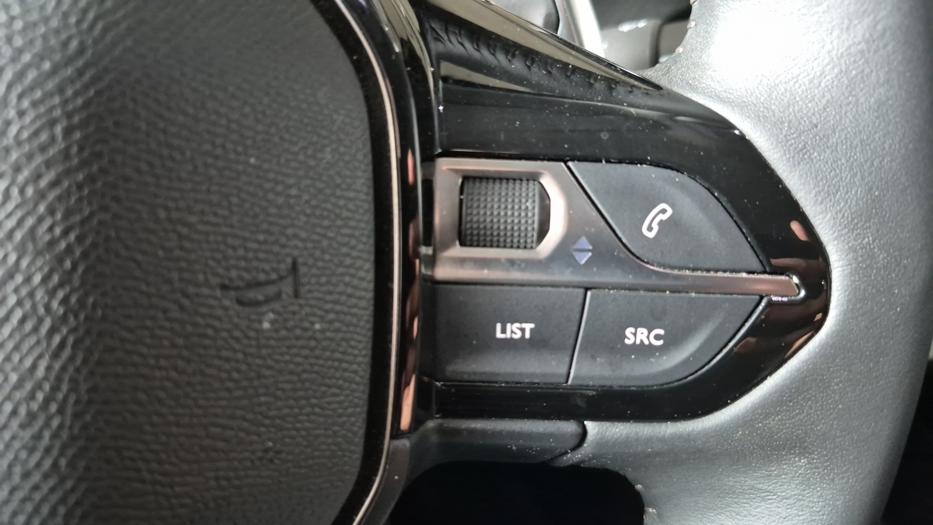 PEUGEOT 2008 BUSINESS BlueHDi 130 S&S EAT8 Allure Business