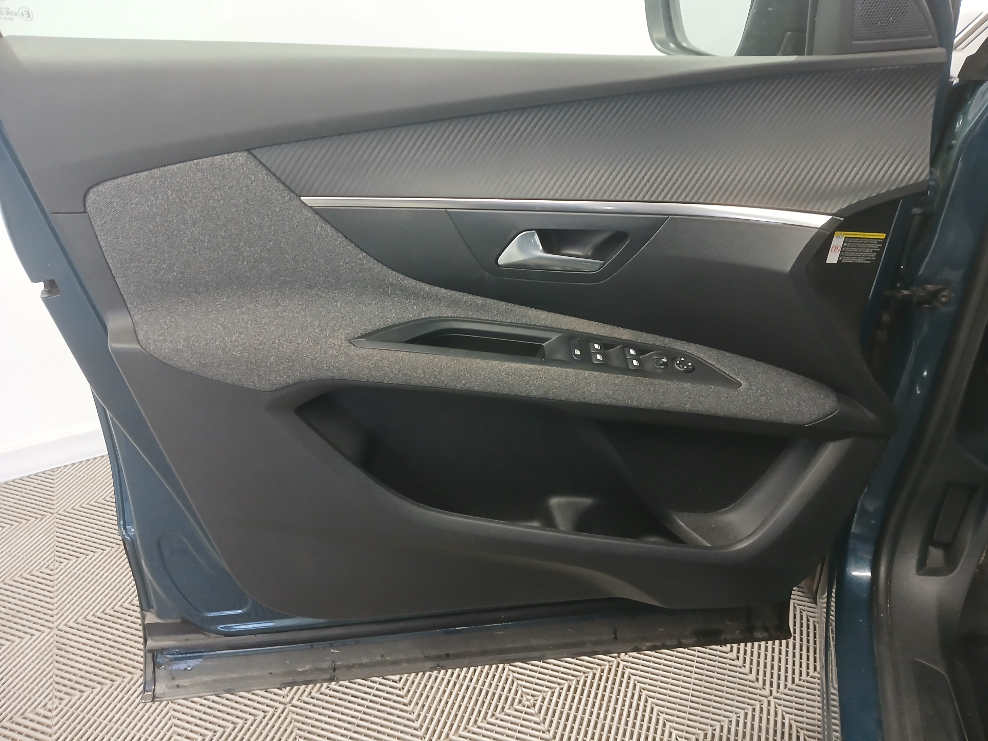 PEUGEOT 3008 1.5 BlueHDi 130ch S&S Active Pack EAT8