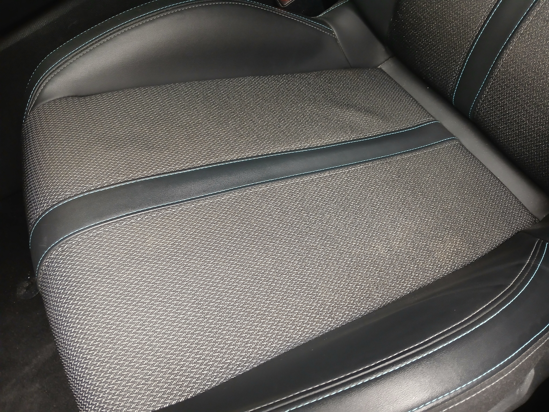 PEUGEOT 308 BlueHDi 130ch S&S EAT8 Allure — expertise