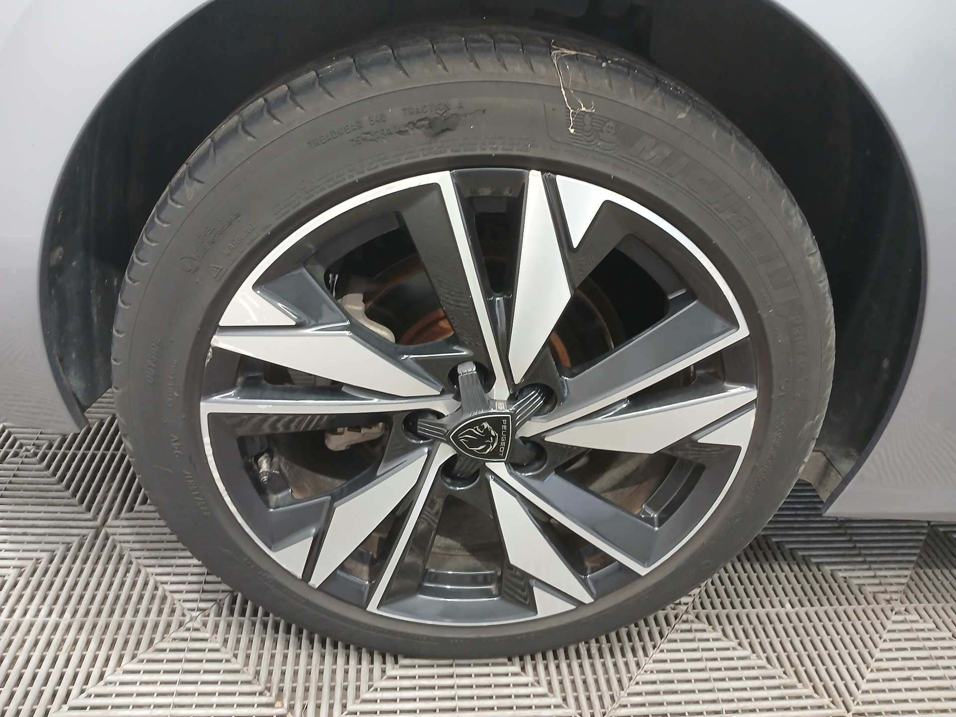 PEUGEOT 308 BlueHDi 130ch S&S EAT8 Allure — expertise