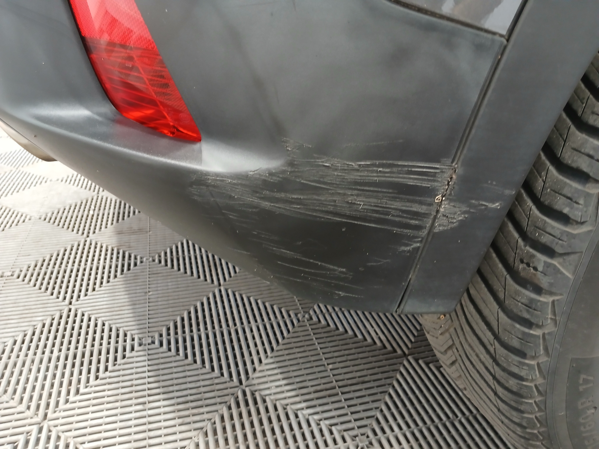 PEUGEOT 2008 1.5 BlueHDi 130ch S&S Allure EAT8 — expertise