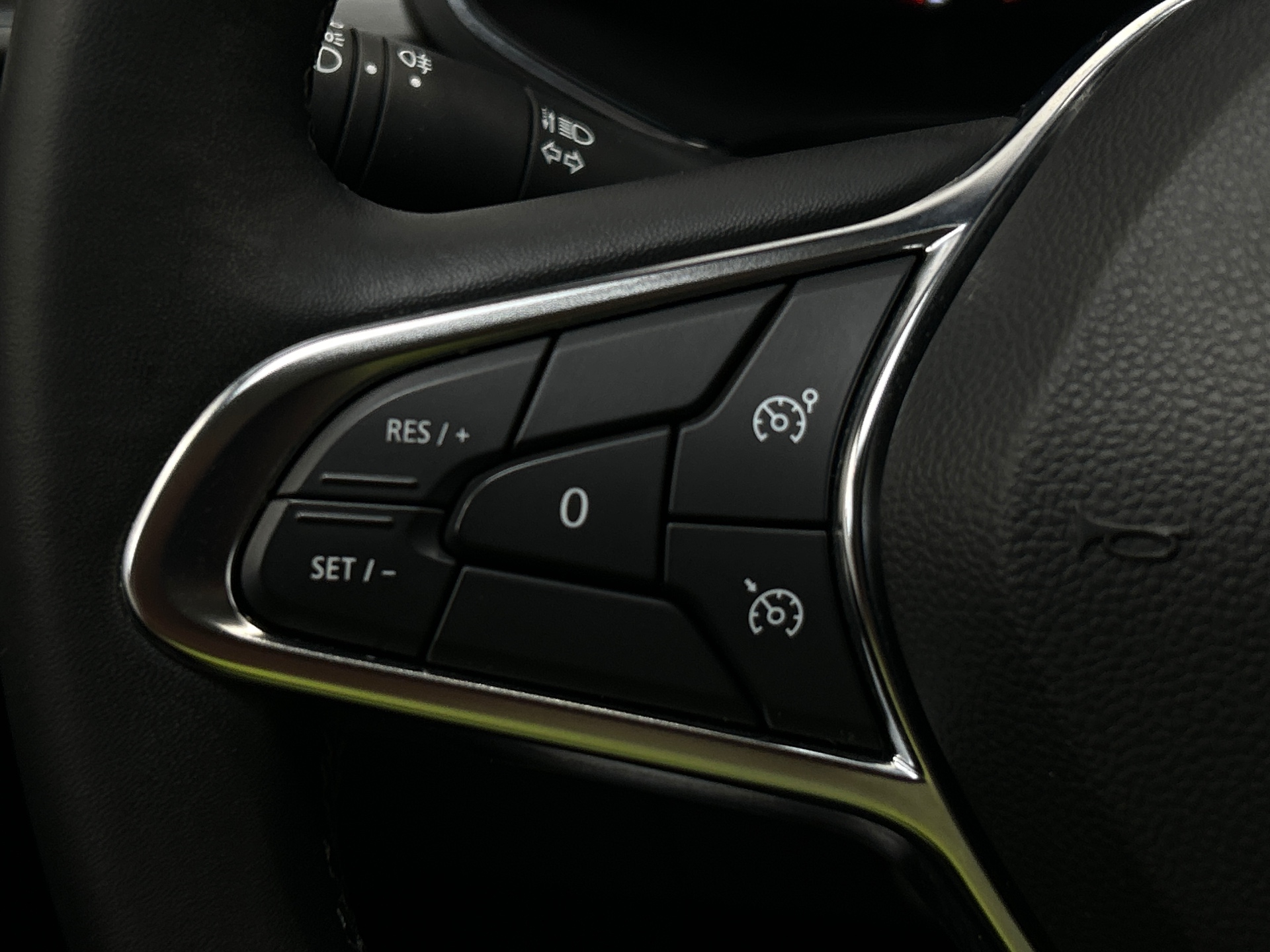 RENAULT CAPTUR E-Tech Plug-in 160 Intens