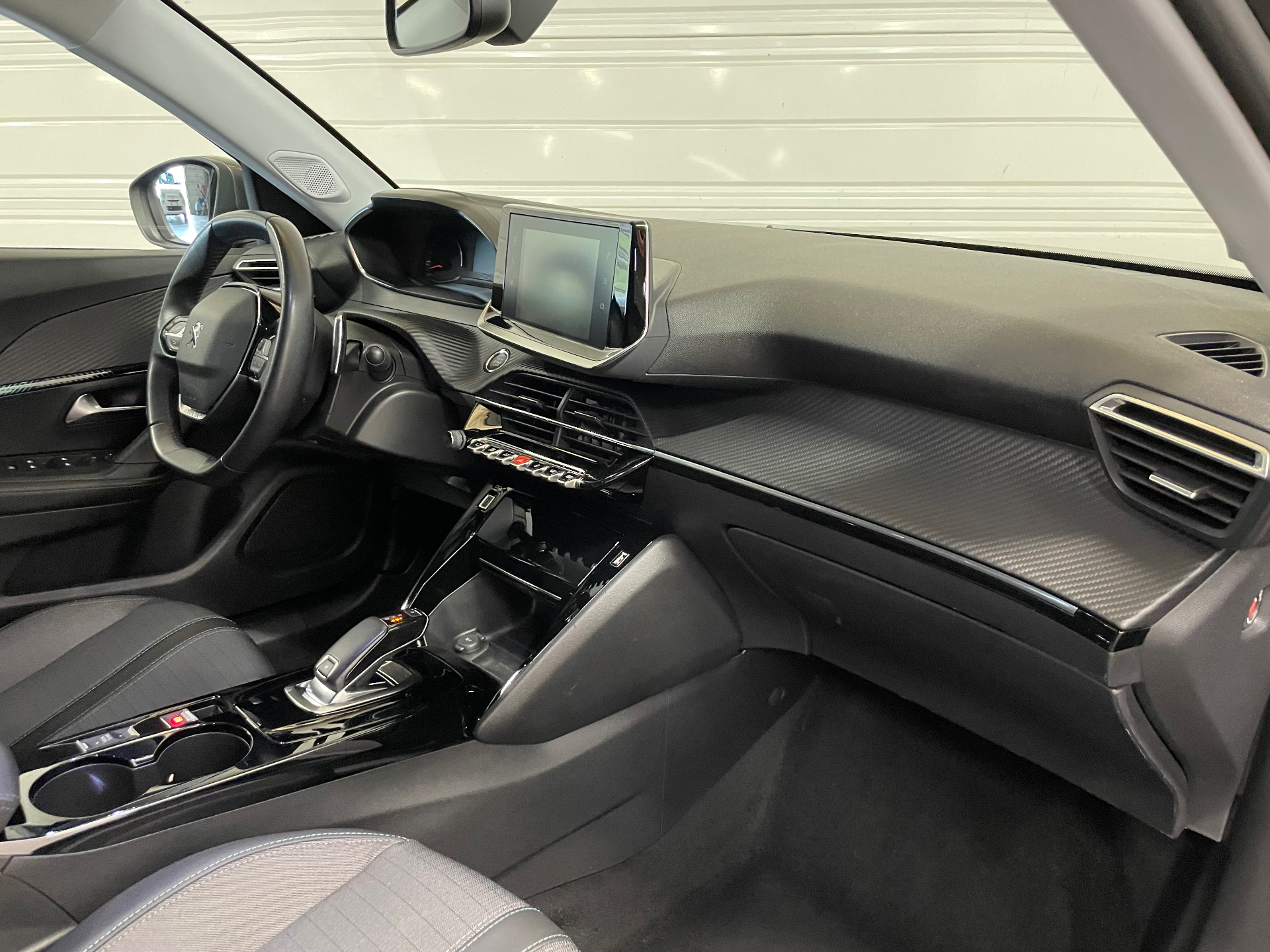 PEUGEOT 2008 BlueHDi 130 S&S EAT8 Allure