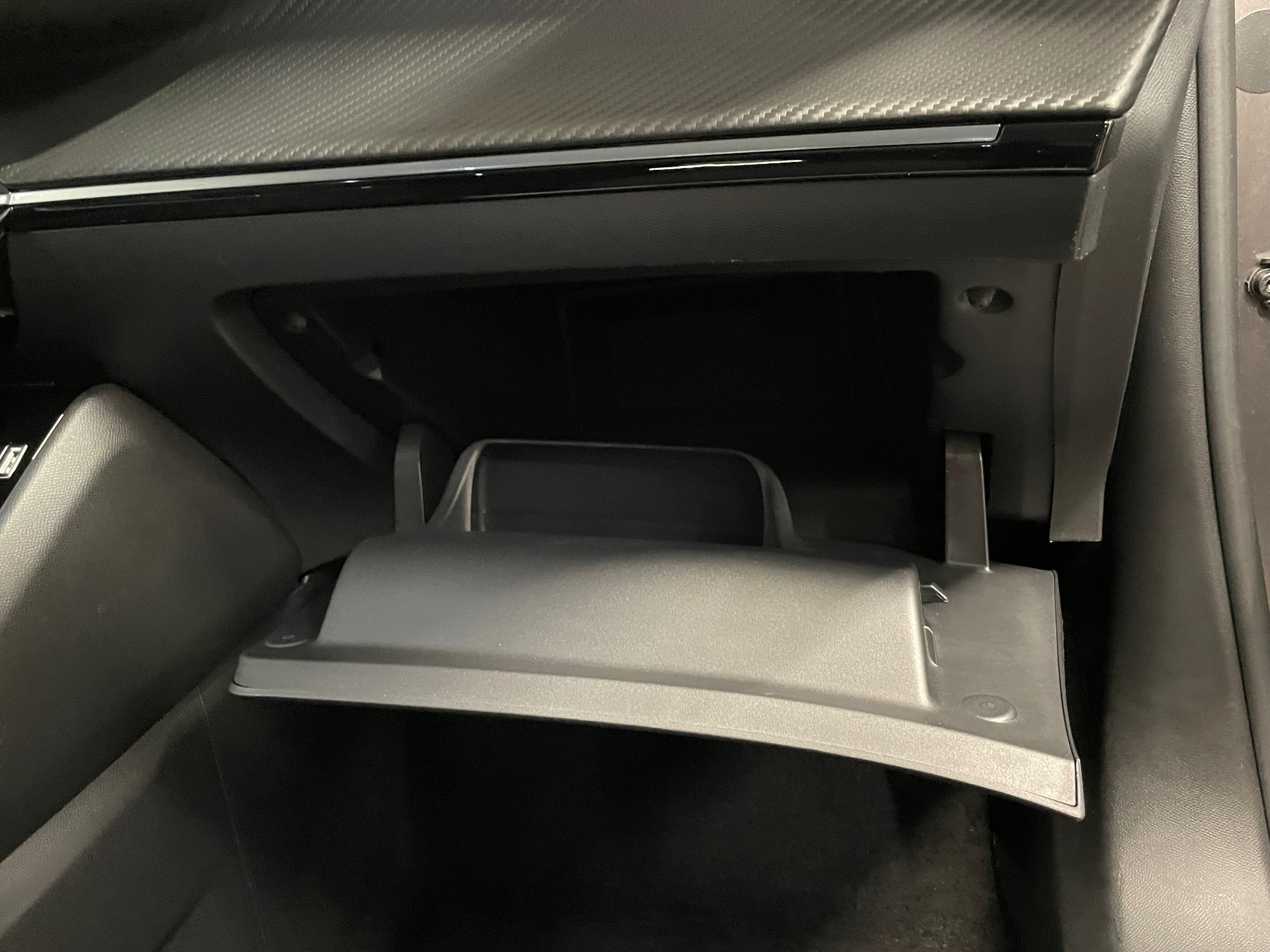 PEUGEOT 2008 BlueHDi 130 S&S EAT8 Allure