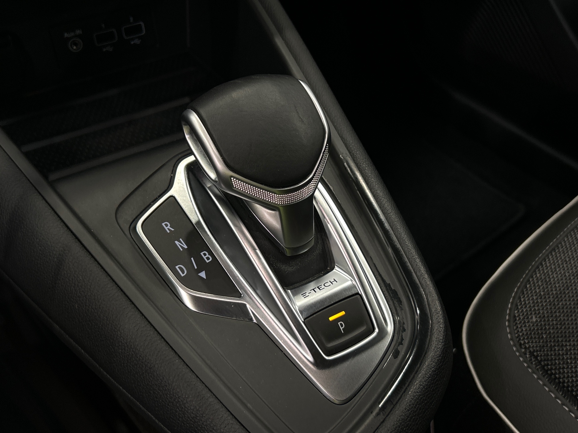 RENAULT CAPTUR E-Tech Plug-in 160 Intens