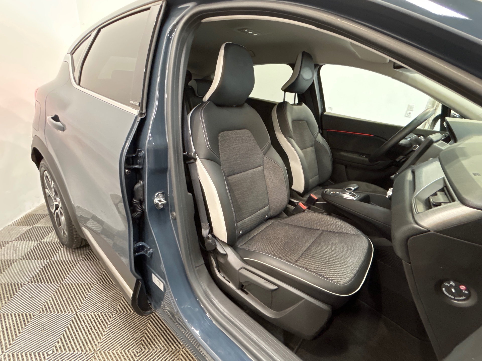 RENAULT CAPTUR E-Tech Plug-in 160 Intens