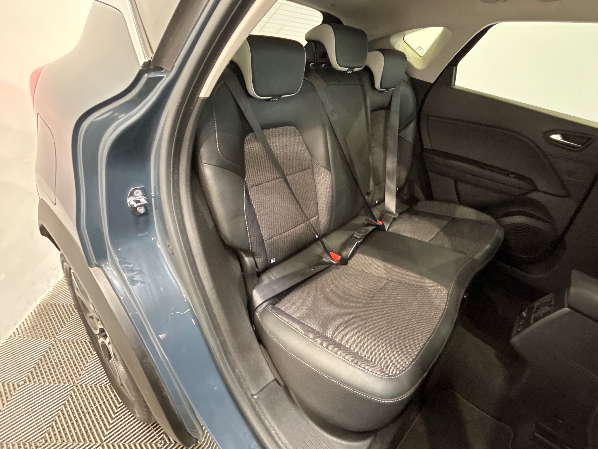 RENAULT CAPTUR E-Tech Plug-in 160 Intens