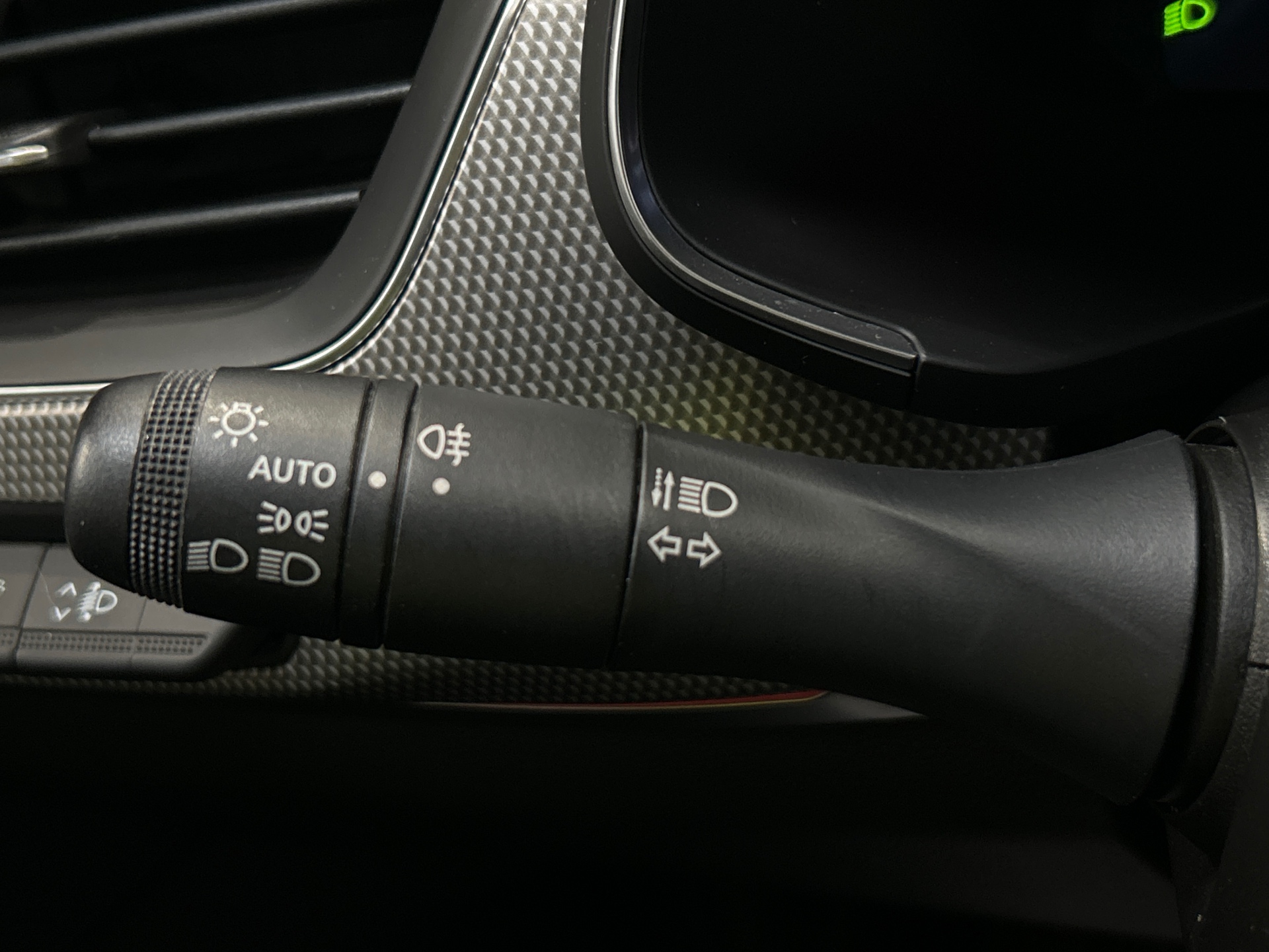 RENAULT ARKANA E-Tech hybride 145 - 22 Techno