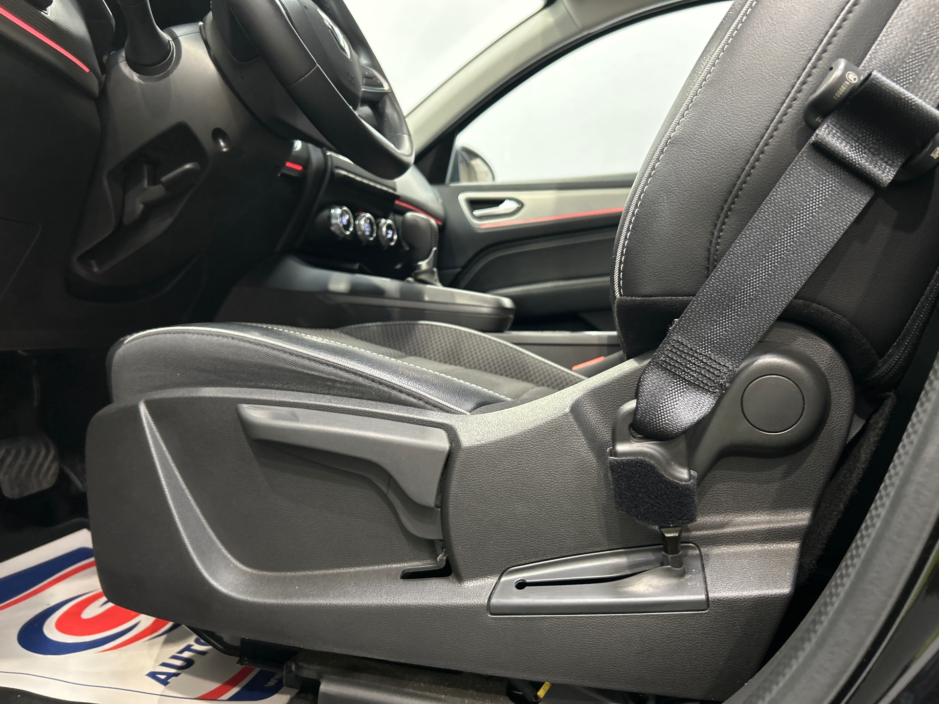RENAULT ARKANA E-Tech hybride 145 - 22 Techno