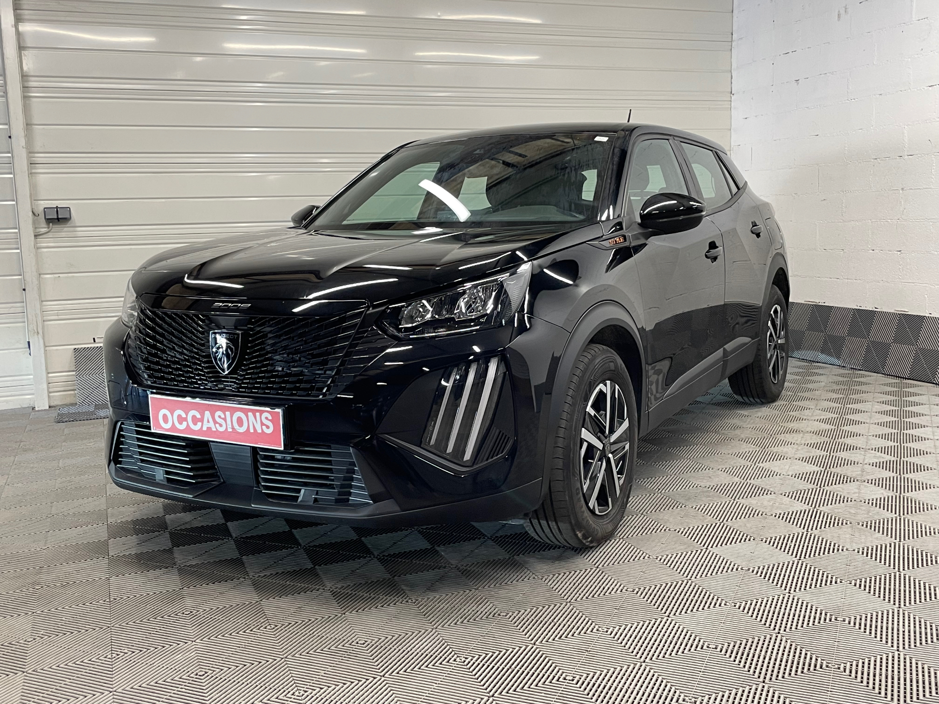 PEUGEOT 2008 Hybrid 145 ch e-DCS6 Style