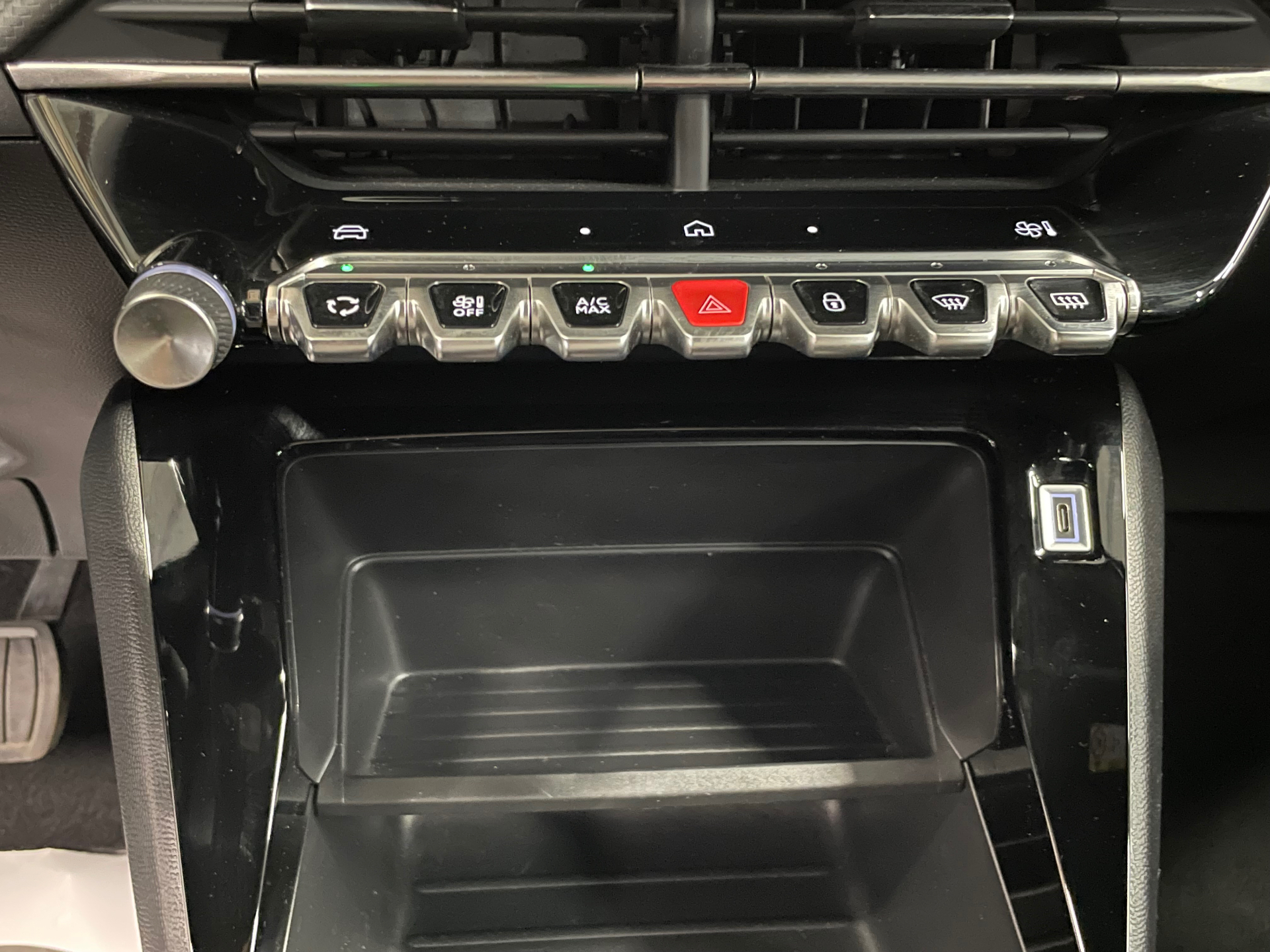 PEUGEOT 2008 Hybrid 145 ch e-DCS6 Style