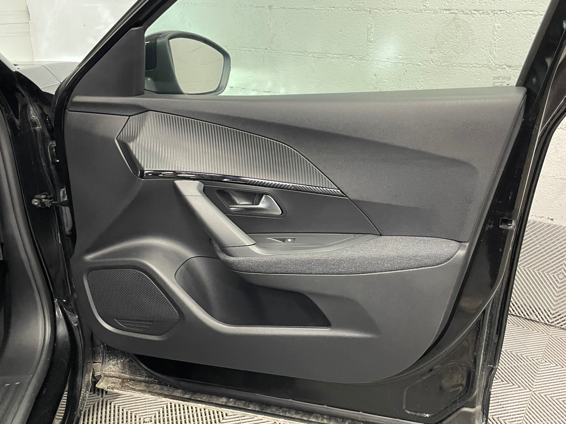 PEUGEOT 2008 Hybrid 145 ch e-DCS6 Style