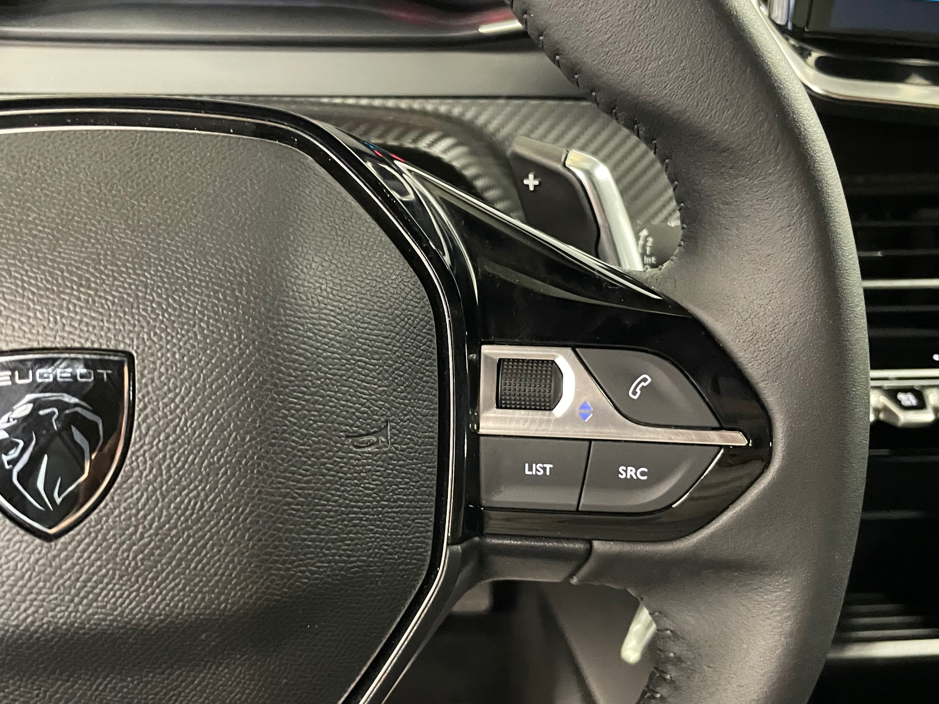 PEUGEOT 2008 Hybrid 145 ch e-DCS6 Style