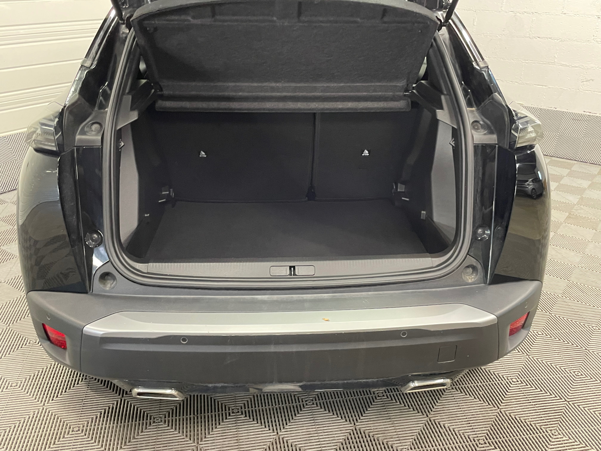 PEUGEOT 2008 Hybrid 145 ch e-DCS6 Style