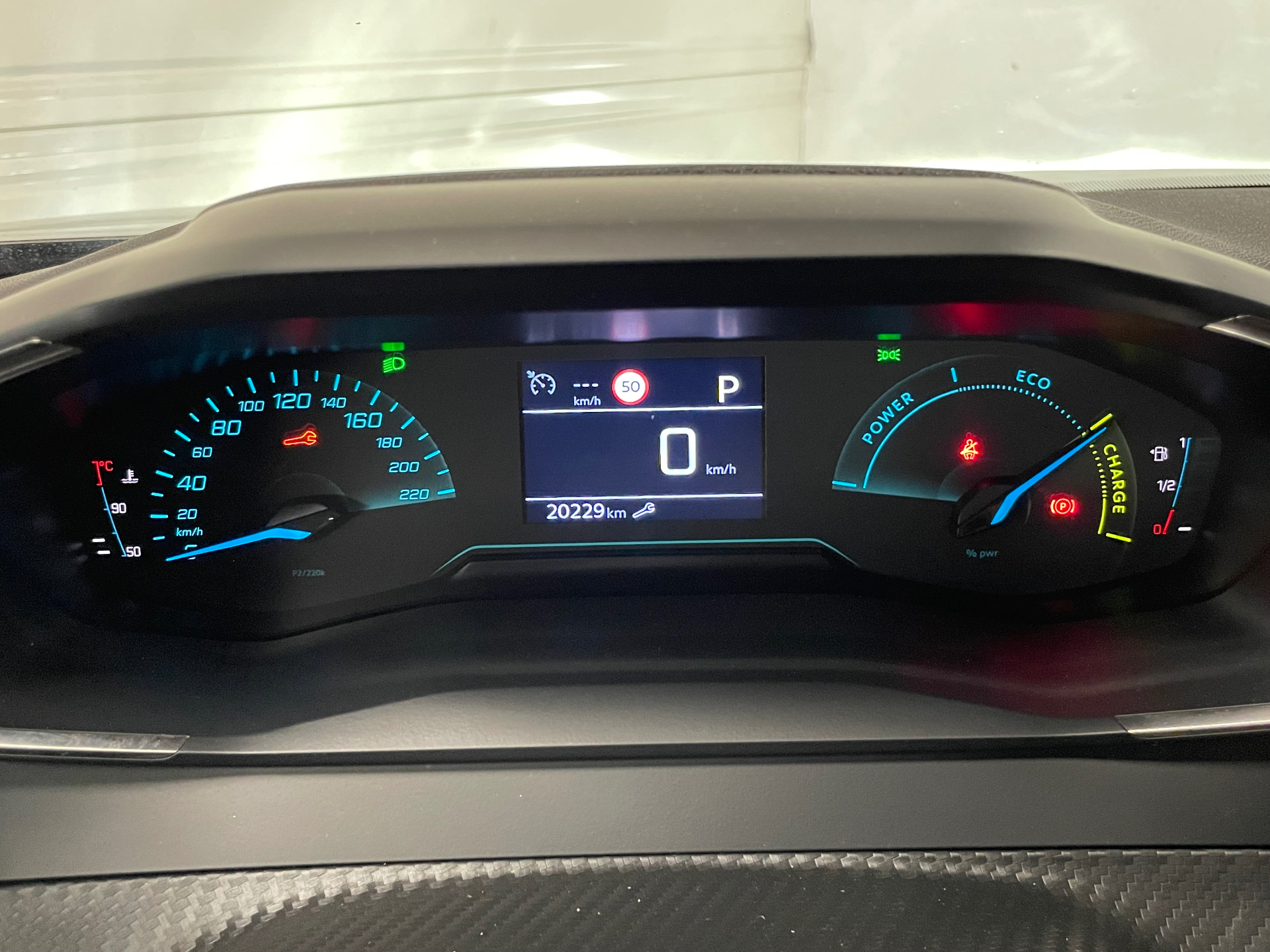 PEUGEOT 2008 Hybrid 145 ch e-DCS6 Style