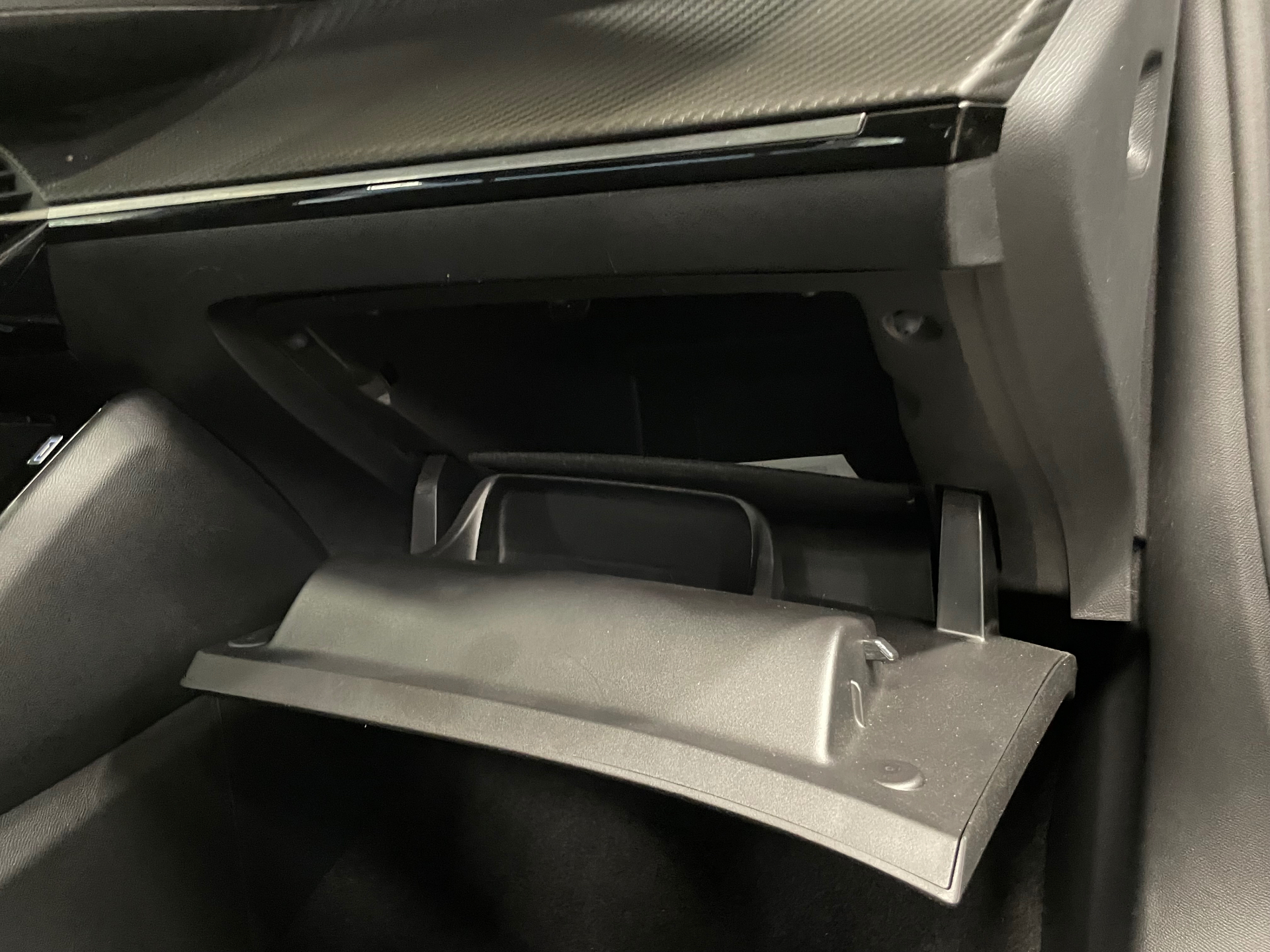 PEUGEOT 2008 Hybrid 145 ch e-DCS6 Style
