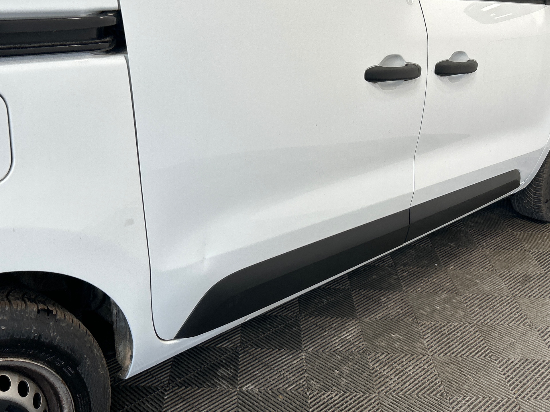 RENAULT EXPRESS VAN BLUE DCI 95 - 22 CONFORT — expertise