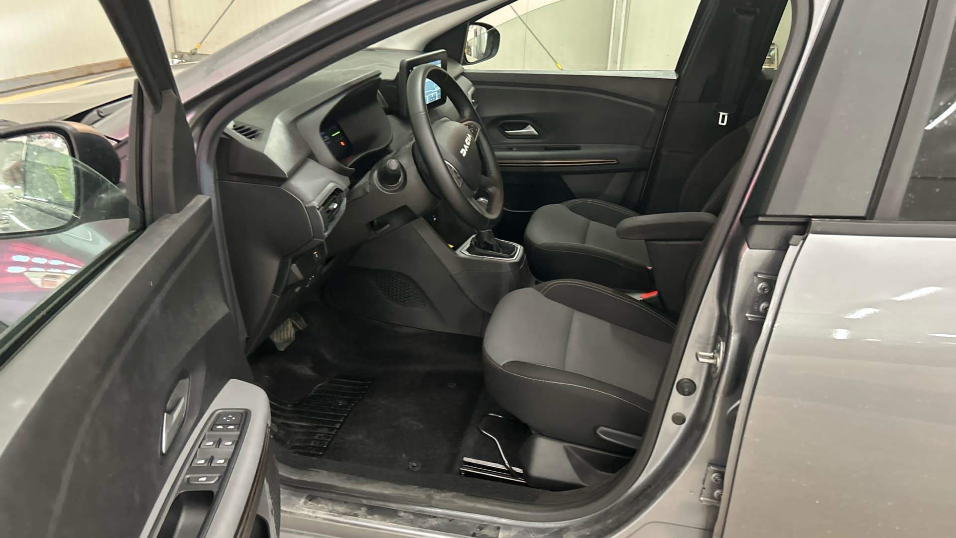 DACIA JOGGER Hybrid 140 7 places GSR2 Extreme
