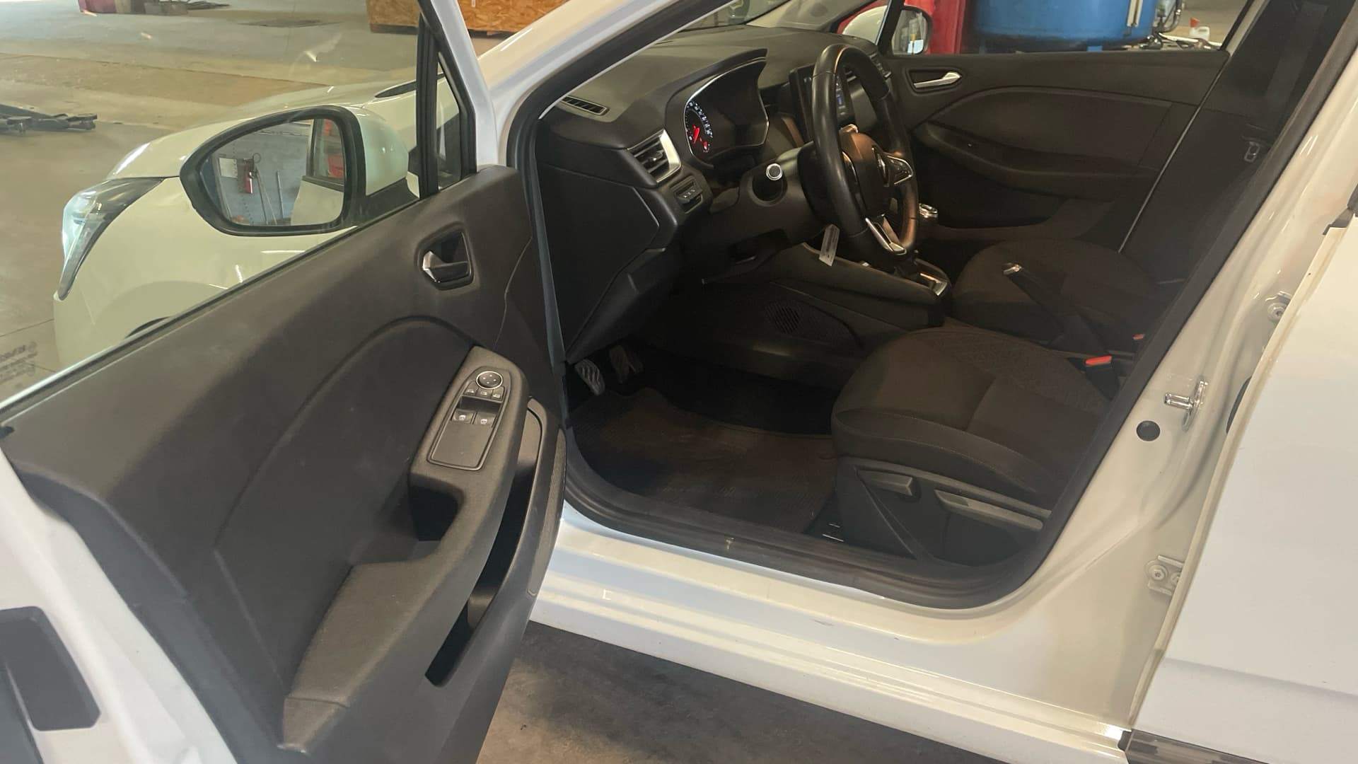RENAULT CLIO V TCe 90 Business
