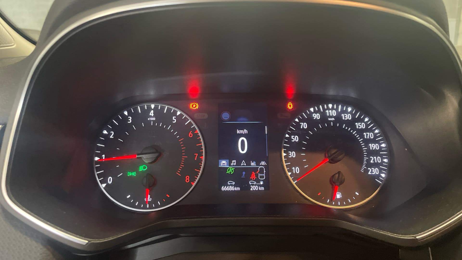 RENAULT CLIO V TCe 90 Business